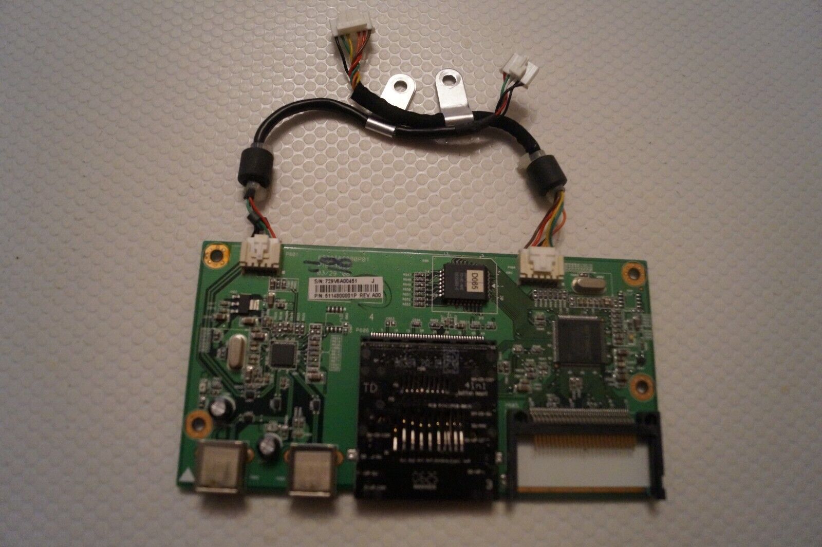 SIDE USB BOARD 6832166000P01 DELL 3007WFPT FOR 30″ MONITOR GENUINE 5114800001P