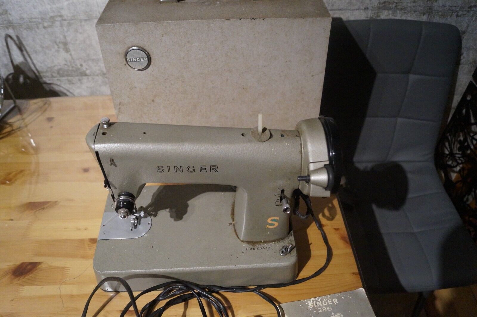 Vintage Singer 286 Electrical Sewing Machine Dated To 1963 SERIAL NO: EV530509