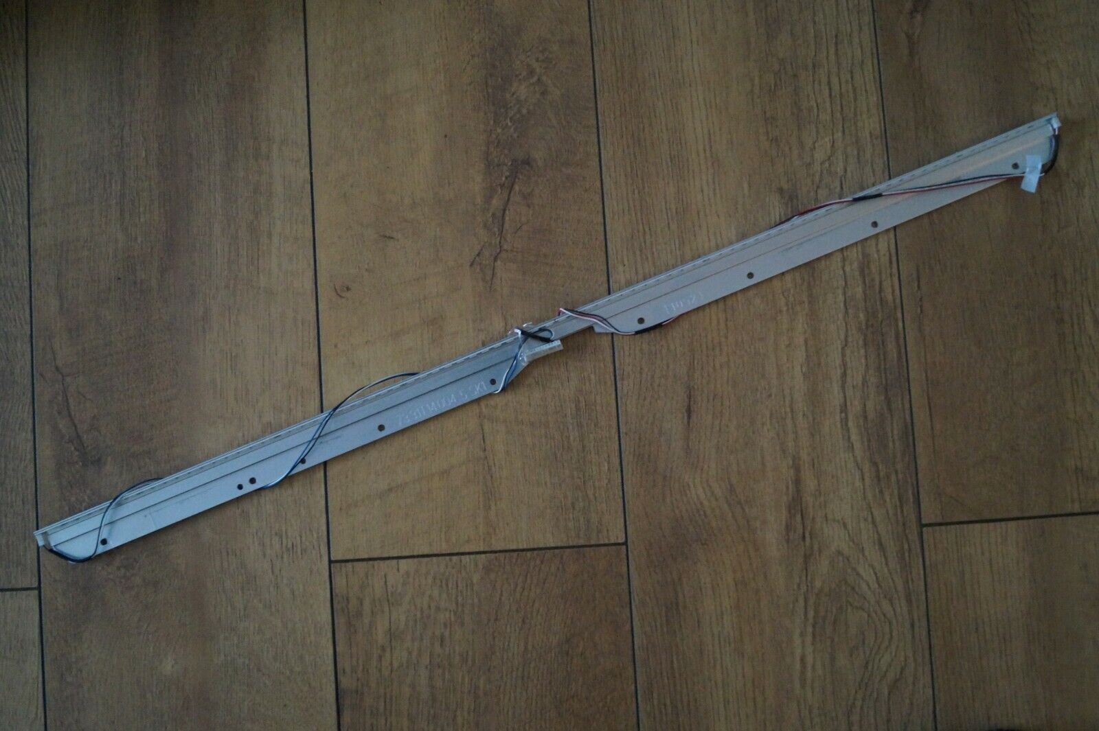 LED STRIP 73.31T14.004-5-SK1 FOR 32″ LG 32LV355T LED TV, SCREEN: T315HW07 V.8