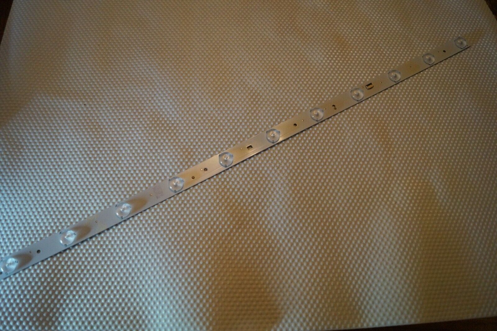 LED BACKLIGHT STRIP 30331511205 FOR 32″ LOGIK L32HE23 TV, SCREEN: LK3155T3HB94