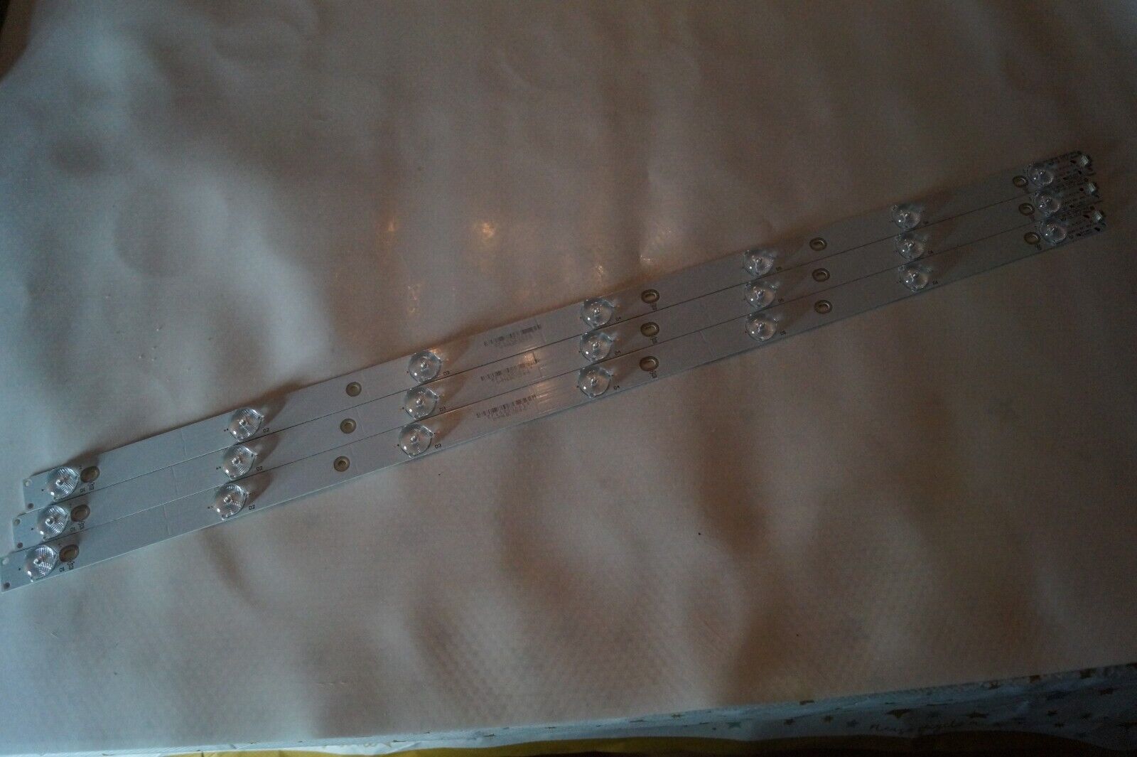 LED BACKLIGHT 32PHH4200/88 STRIPS 3x GJ-2K16 GEMINI-315 D307-V1.1 FOR PHILIPS TV