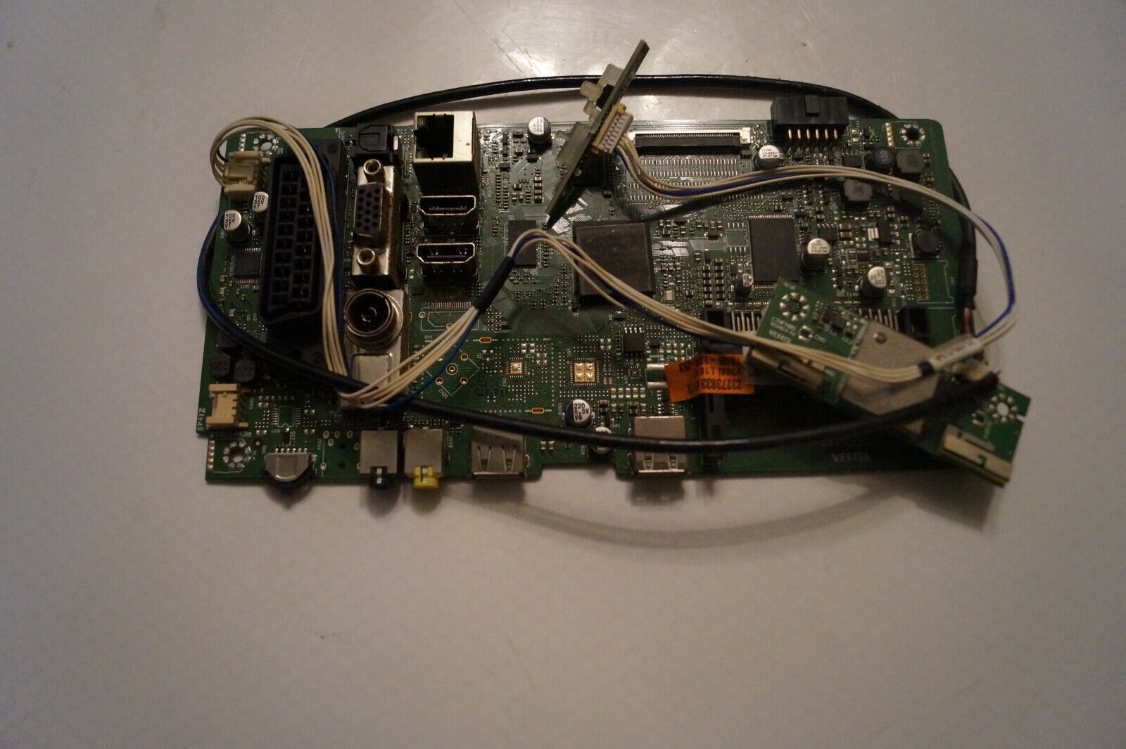 MAIN BOARD 17MB95M 23274362 FOR 48″ HITACHI 48HBT62U