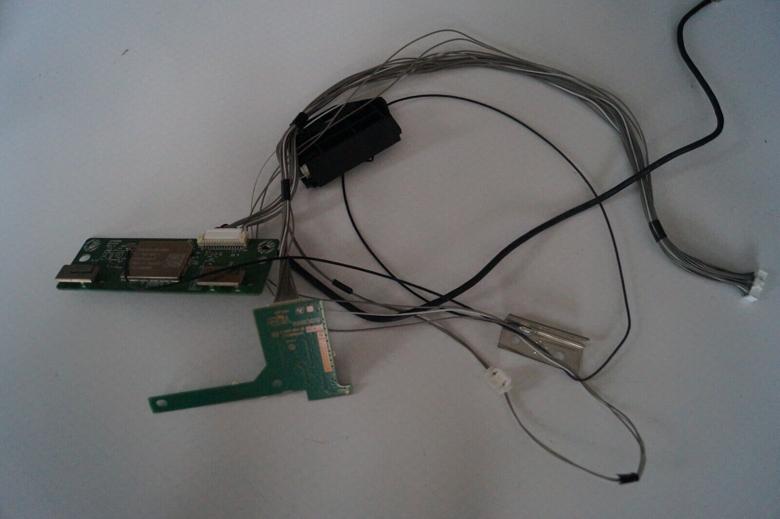 IR SENSOR & WIFI MODULE BOARD FOR 65″ SONY KD-65XG8096