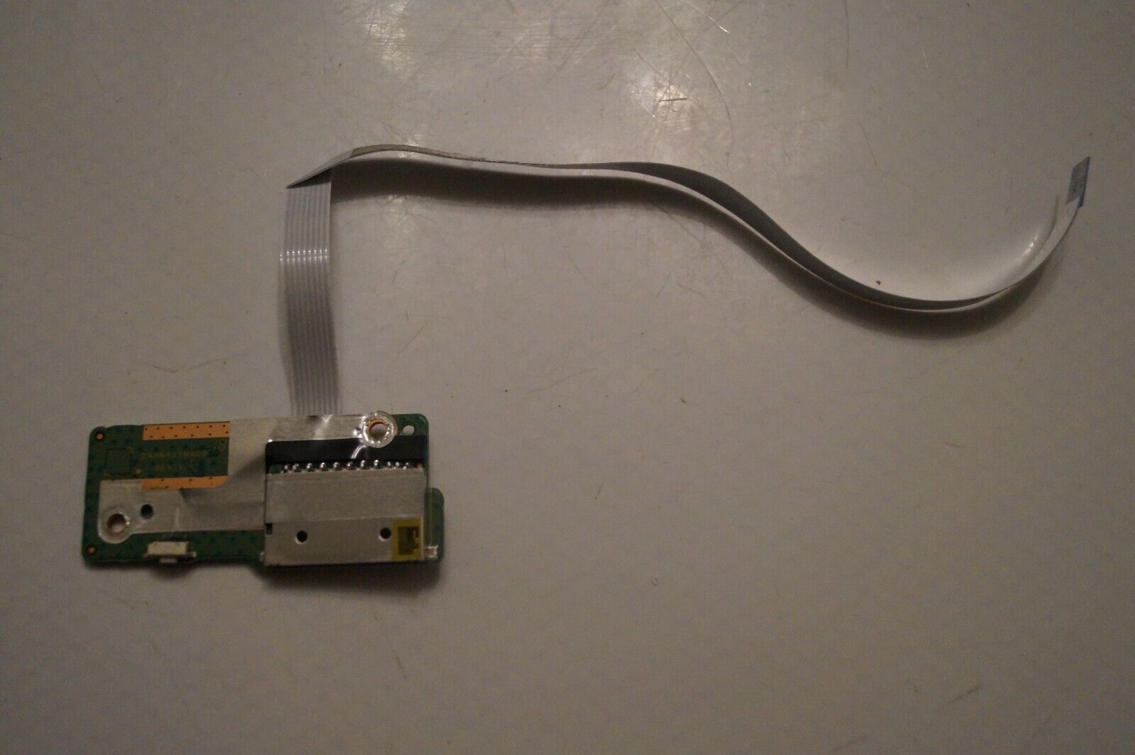 POWER BUTTON / CARD READER BOARD DA0N91TH4C0 REV:C FOR 22″ HP 22-b060na AiO PC