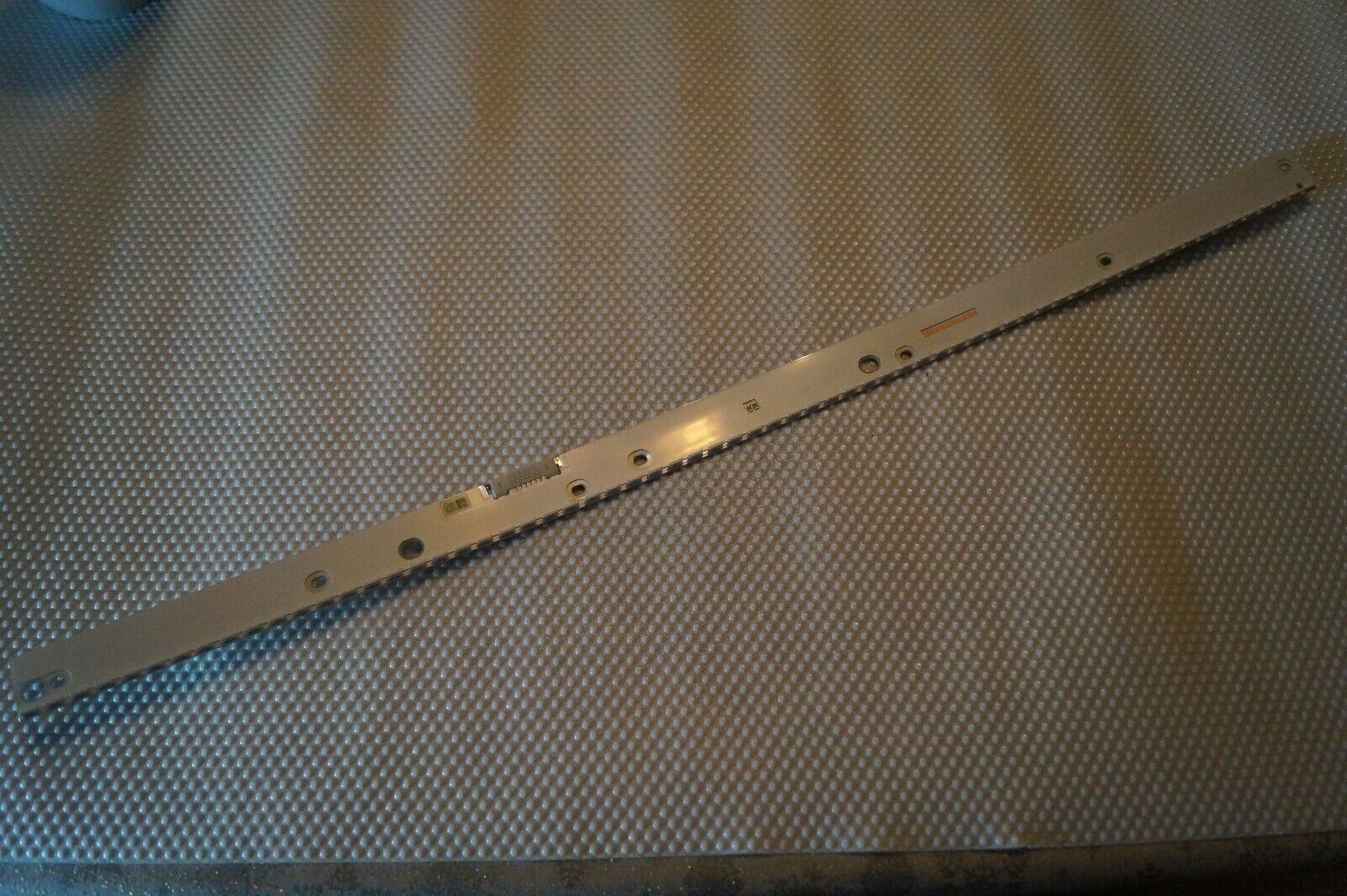 LED EDGE BACKLIGHT STRIP LEFT FOR 55″ SAMSUNG UE55MU6500U TV, CY-VM055HGAV1H