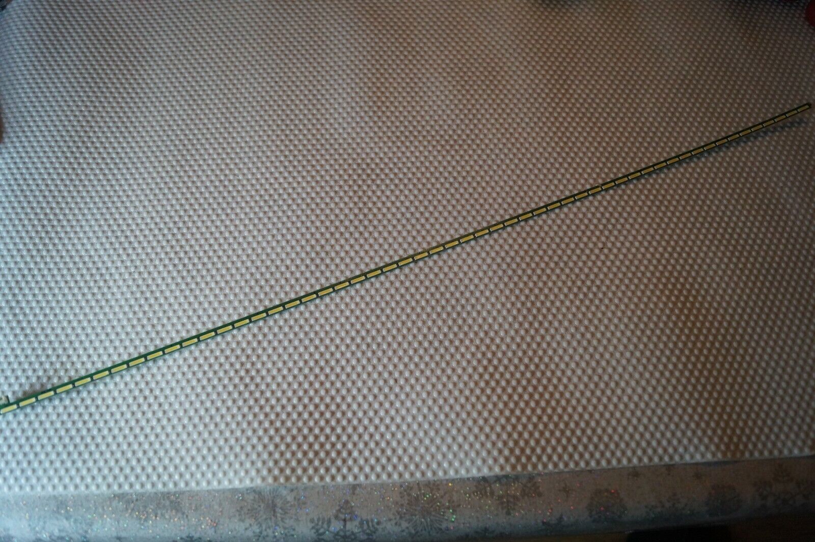 LED EDGE BACKLIGHT STRIP 6916L-1705A FOR 23.8″ HP 24ea MONITOR, SCREEN: M238WF2