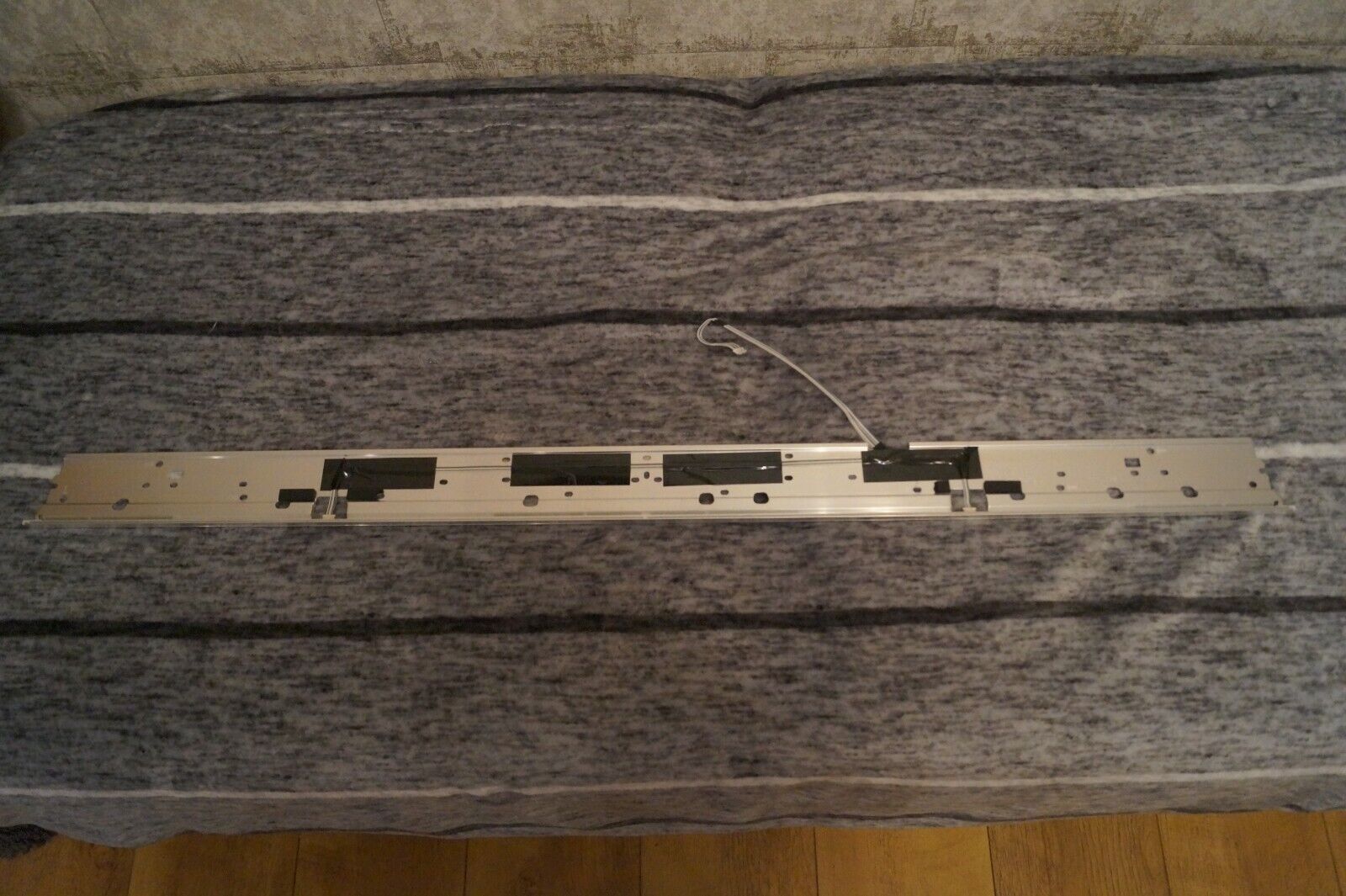 LED EDGE BACKLIGHT STRIP FOR 49″ SONY BRAVIA KD-49XE8004 LED SMART TV