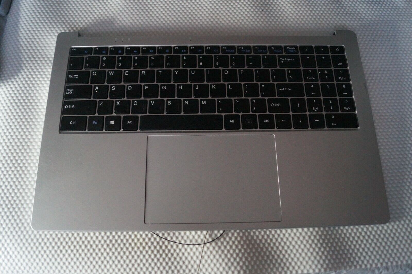 PALMREST KEYBOARD & TOUCHPAD FOR 15.6″ CENAVA e328832 LAPTOP, GENUINE