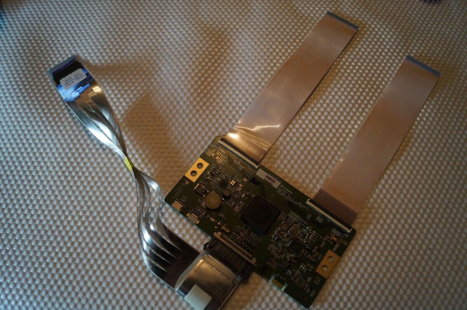 T-CON BOARD 6870C-0750A FOR 65″ LG 65UK6950PLB LED TV, SCREEN: LC650EGE FL M2