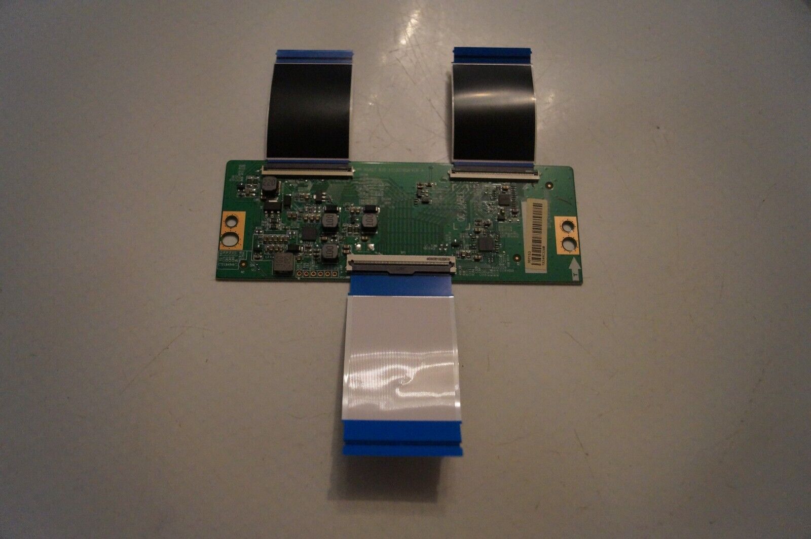 T-CON BOARD RSAG7.820.11133/ROH FOR 43″ HISENSE 43A6NTUK , HD425Y1U51-T0L1