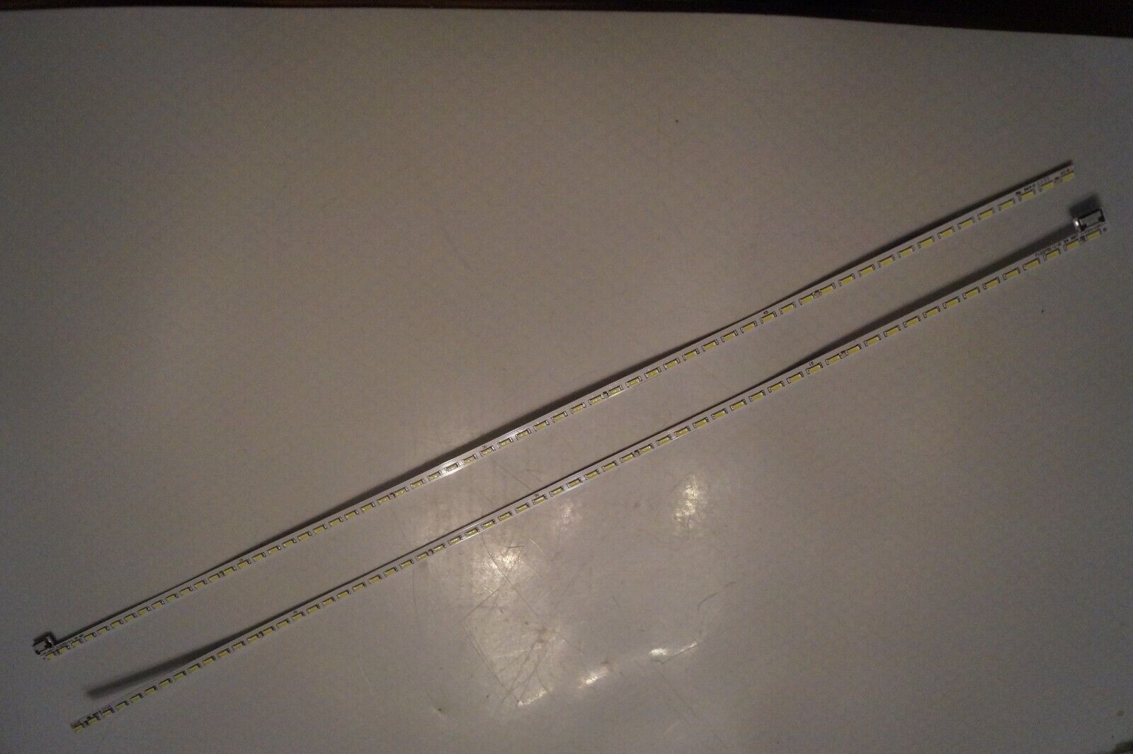 LED STRIP V34EZM BACKLIGHT F122701-1-L 34 NSY F122701-1-R 34 NSY 34″ AOC MONITOR