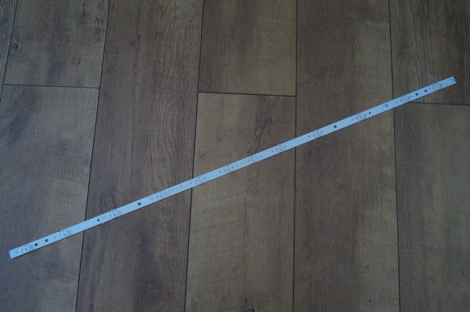 LED STRIP 50HK6100U B JLD500C1330-078FS-M_V01 FOR 50″ HITACHI TV