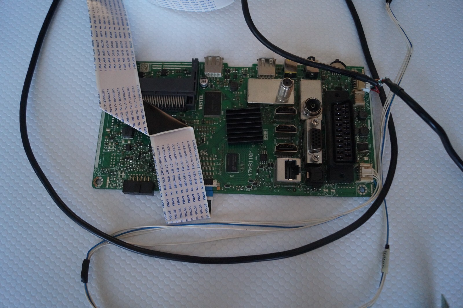 MAIN BOARD 17MB110P 23462248 FOR 49″ TOSHIBA 49L3753DB , VES490UNDS-2D-N13