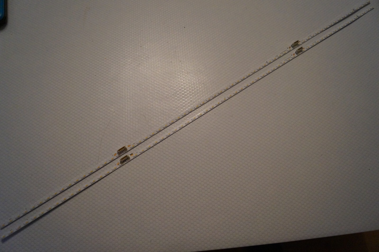 LED STRIPS QE65Q60CAU BACKLIGHT SET FOR 65″ SAMSUNG QLED TV S2Q6-650SM0-R0