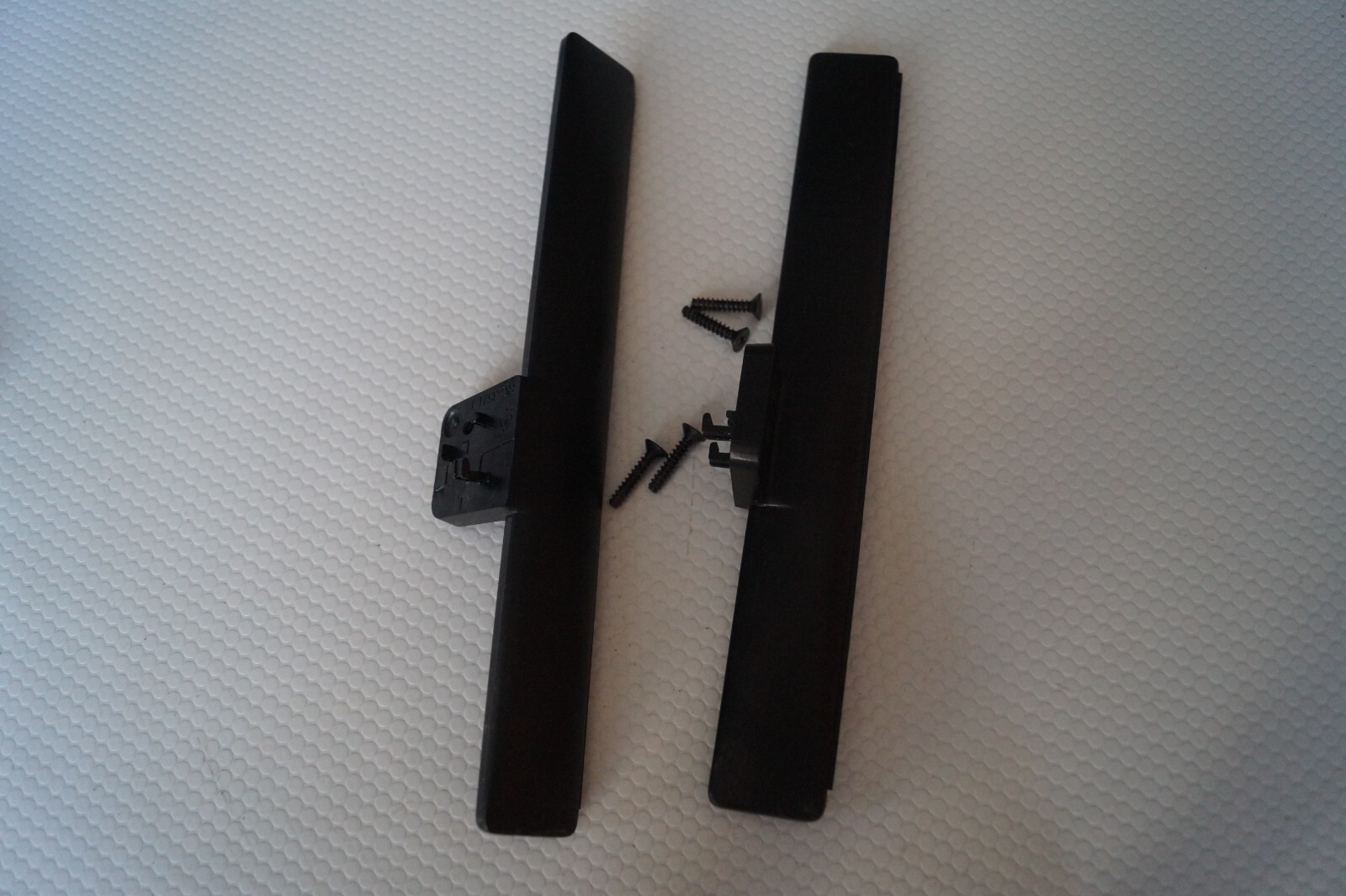 TABLETOP STAND LEGS LEFT & RIGHT FOR 43″ PHILIPS 43PUS7505/12 , GENUINE + SCREWS