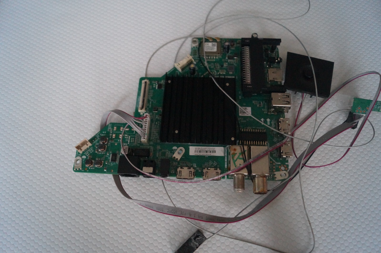 MAIN BOARD T.MT9685.716 (T) FOR 50″ SHARP 4T-C50EQ3EM , V500DJ7-QE1