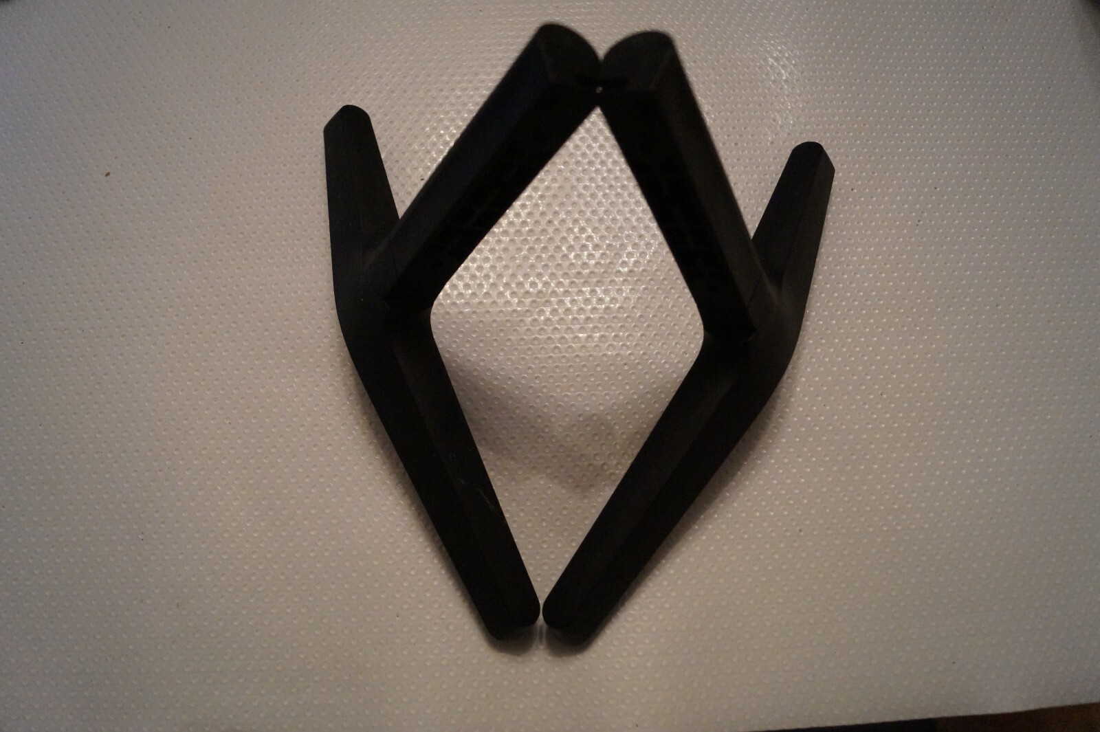 TABLETOP STAND LEGS LEFT & RIGHT FOR 55″ SAMSUNG UE55RU7020K TV +GENUINE SCREWS