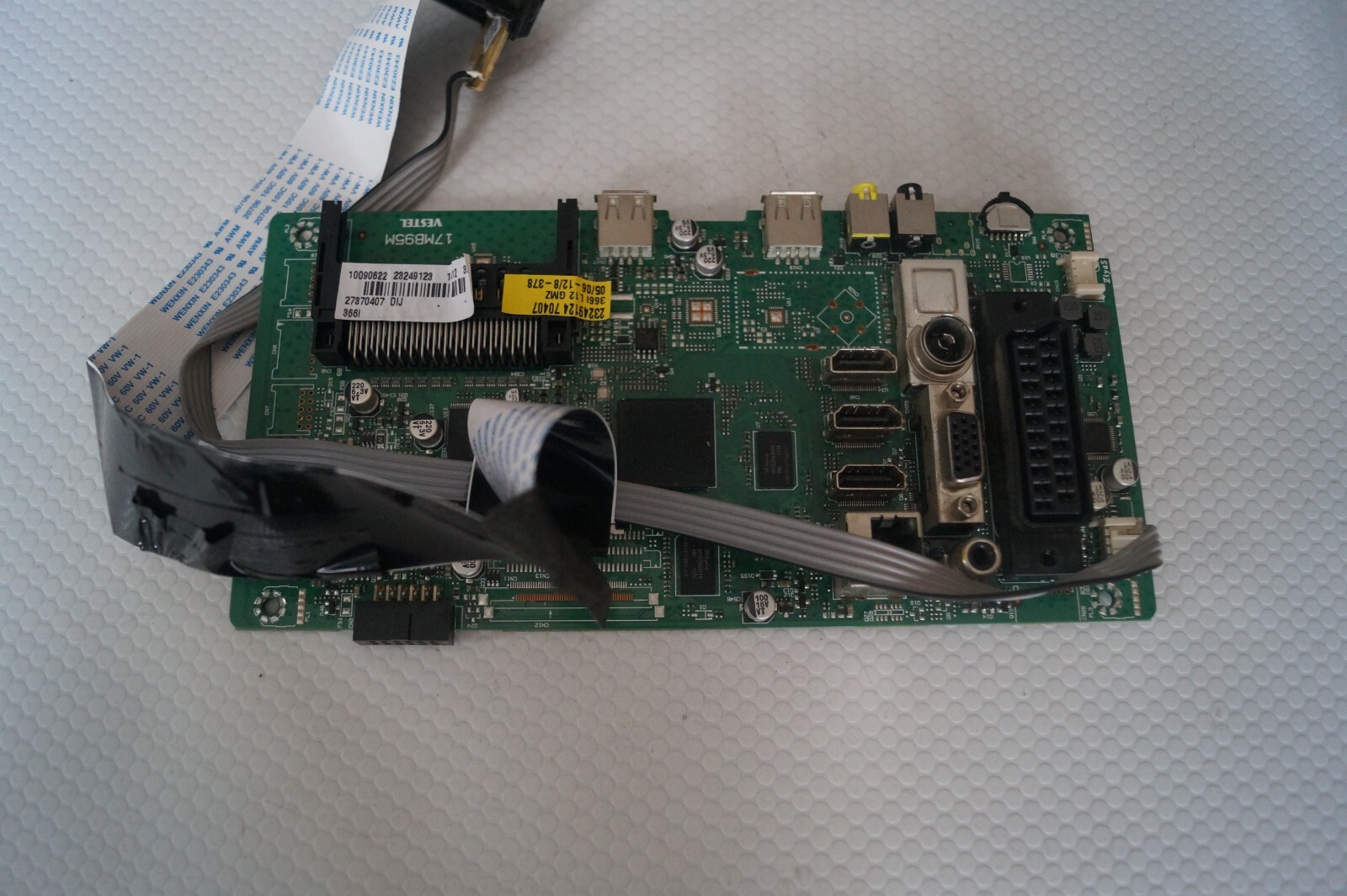 MAIN BOARD 23249123 17MB95M FOR 32″ POLAROID 3-32-LED-14 , VES315WNDA-2D-N02