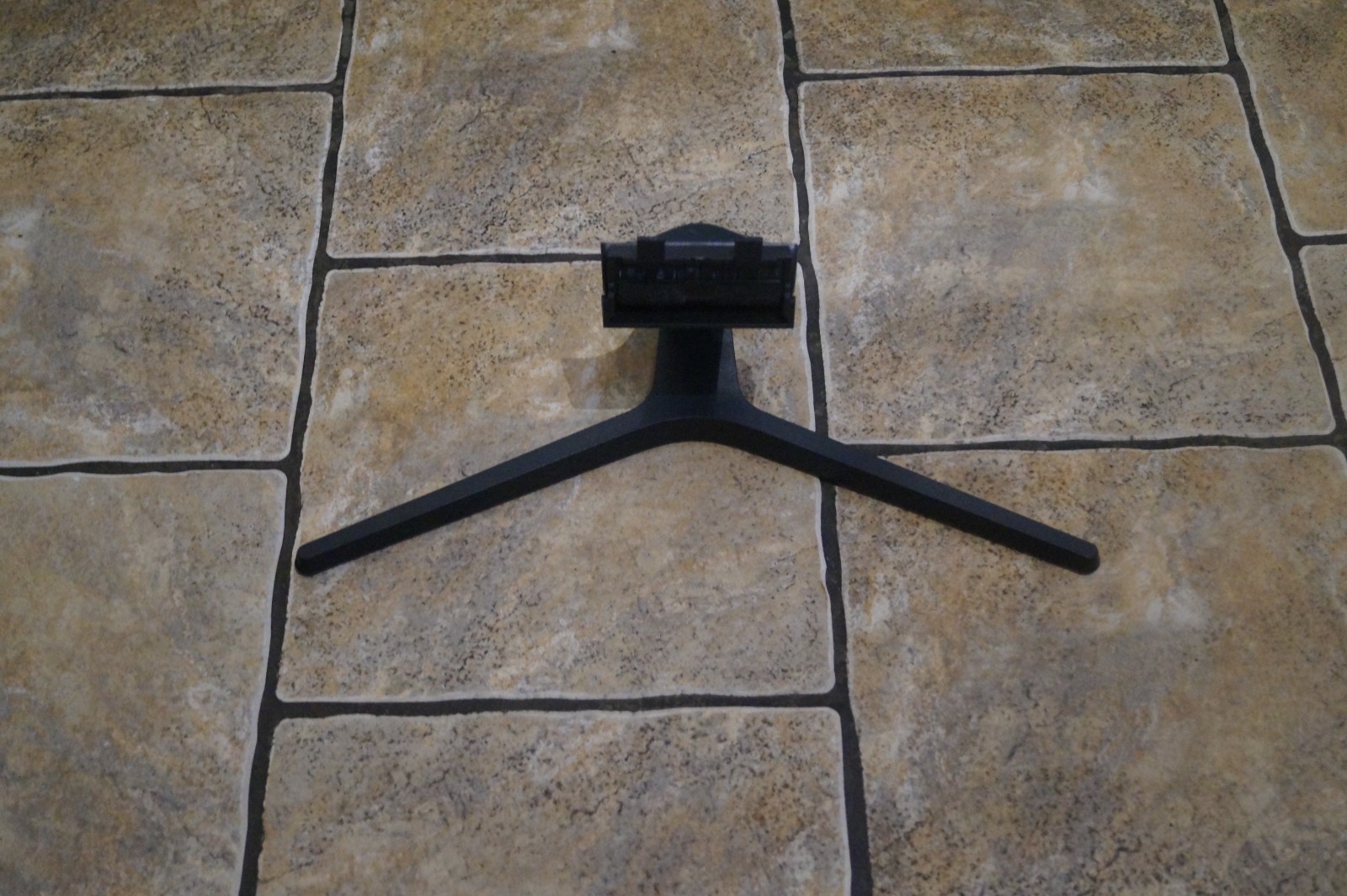 STAND U32J550UQU TABLETOP PEDESTAL FOR 32″ SAMSUNG MONITOR