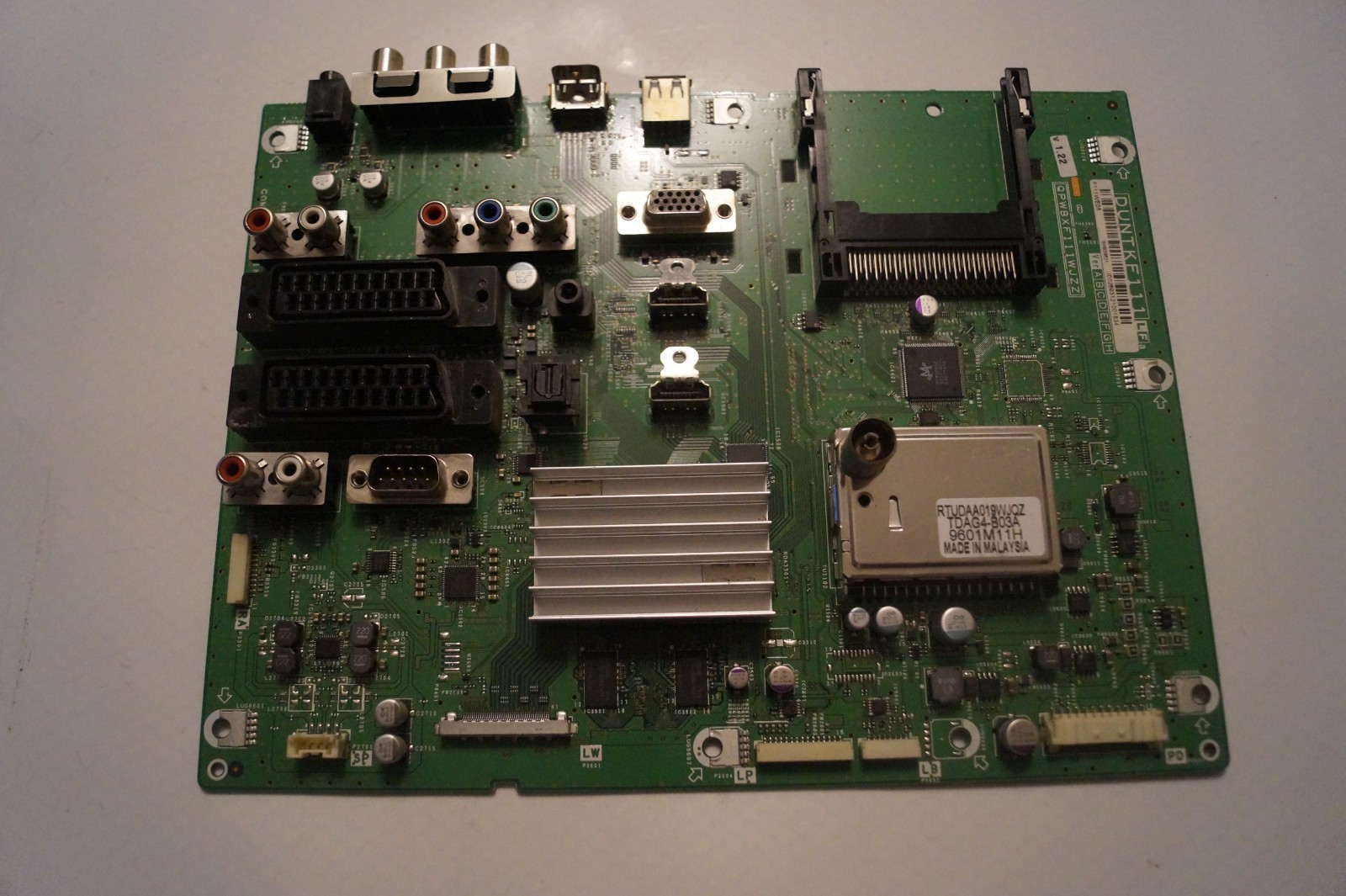 MAIN BOARD QPWBXF111WJZZ FOR 32″ SHARP LC-32DH57E-BK , LK315T3GW40Y