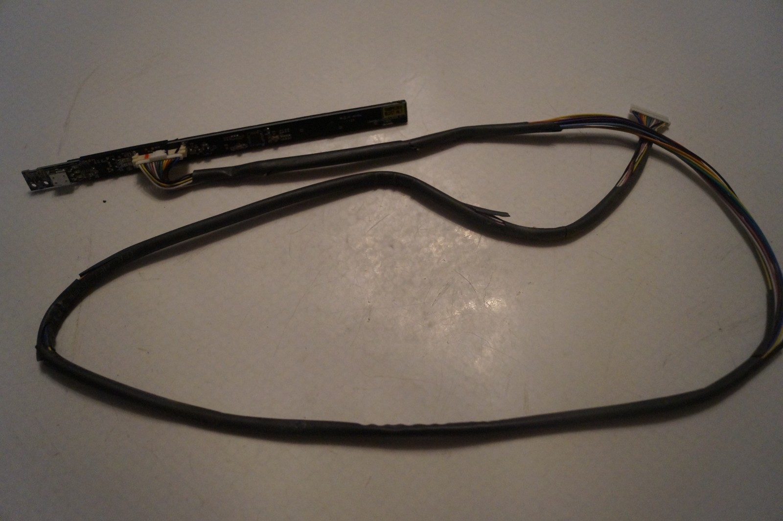 47LW450U POWER SWITCH CONTROL BUTTON IR SENSOR YWA8P91301A FOR 47″ LG TV