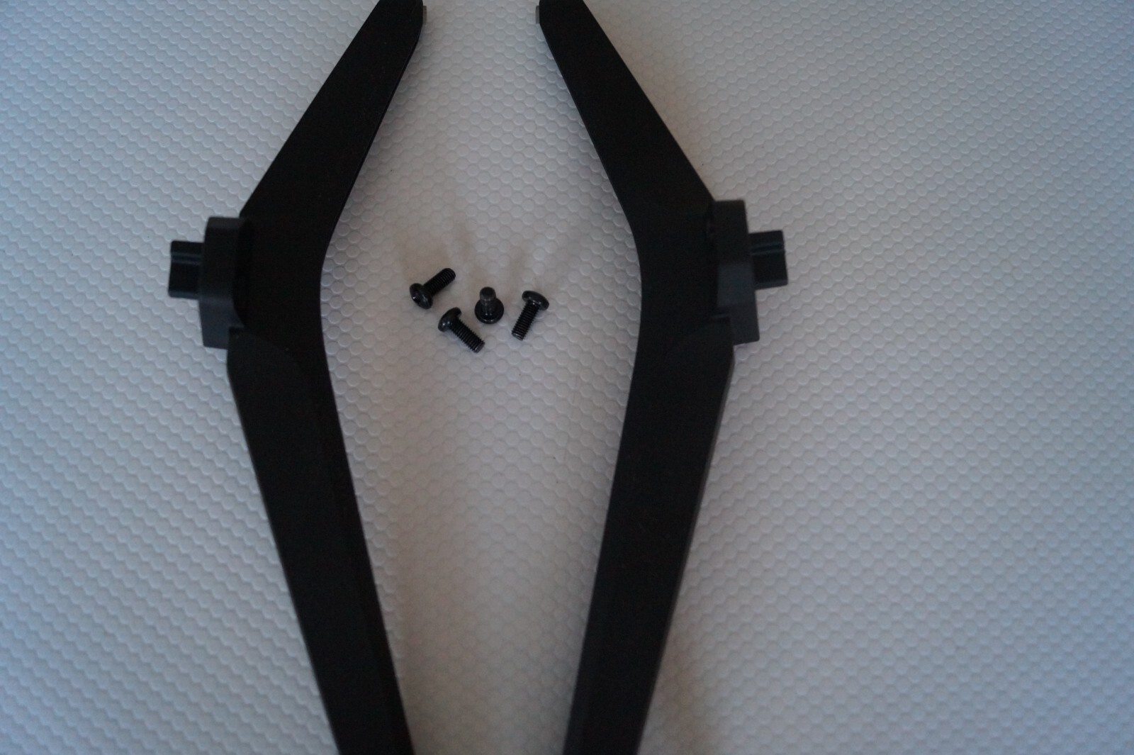 TABLETOP PEDESTAL STAND FOR 50″ HISENSE 50A6KTUK LED TV WITH GENUINE SCREWS