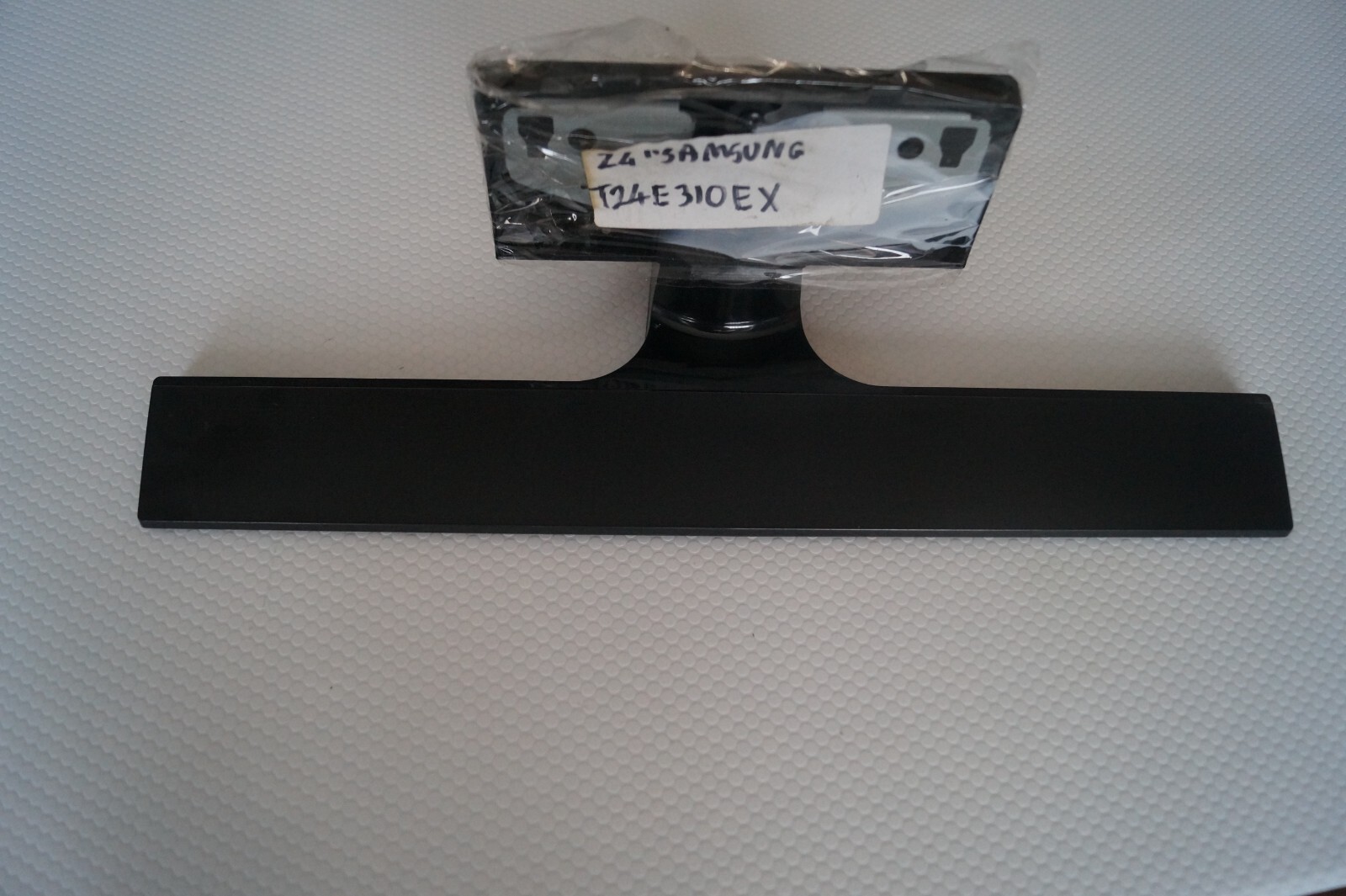 TABLETOP PEDESTAL STAND FOR 24″ SAMSUNG T24E310EX TV + GENUINE SCREWS