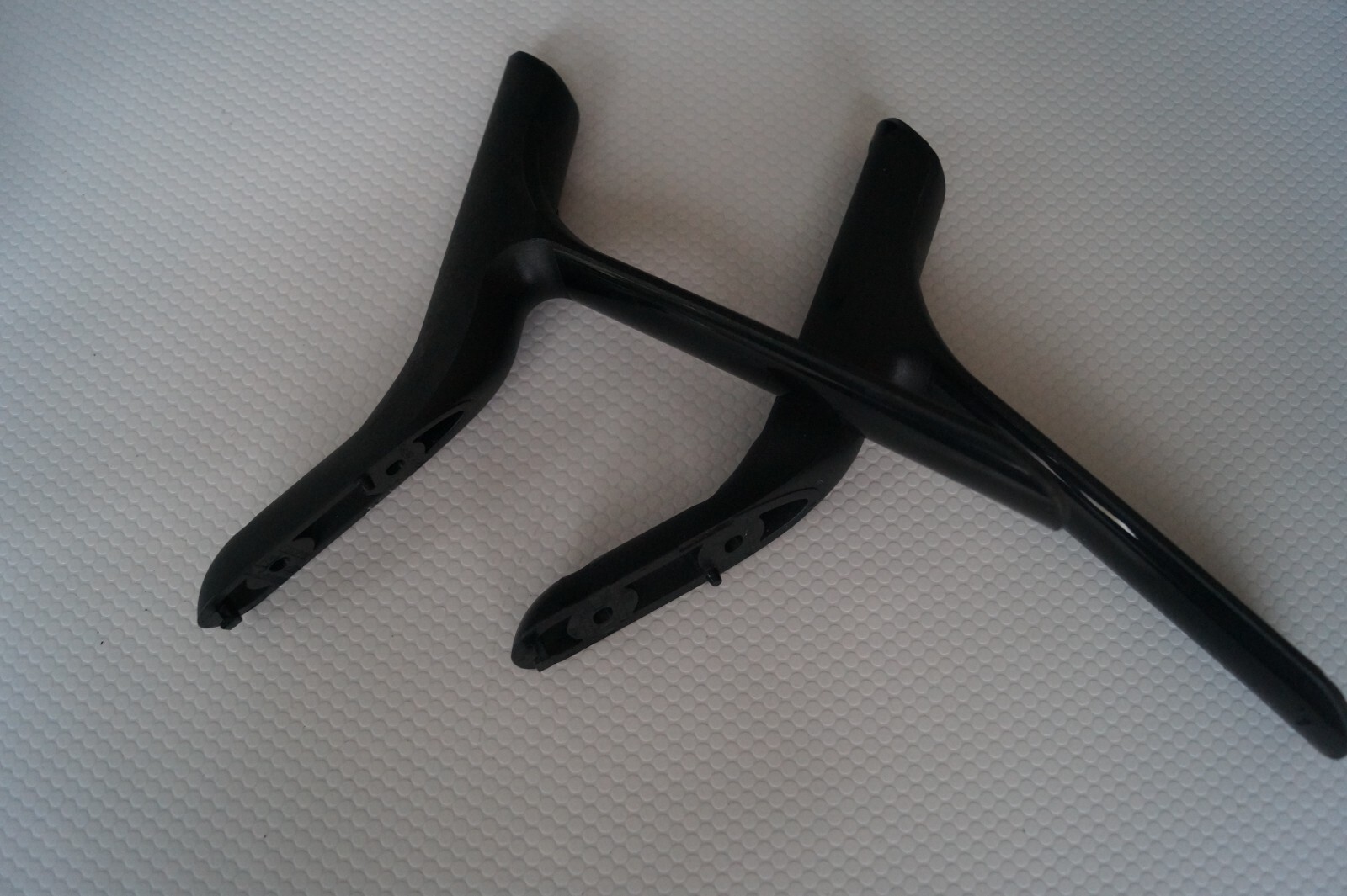 STAND 42LB550V LEGS LEFT & RIGHT FOR 42″ LG TV GENUINE + SCREWS