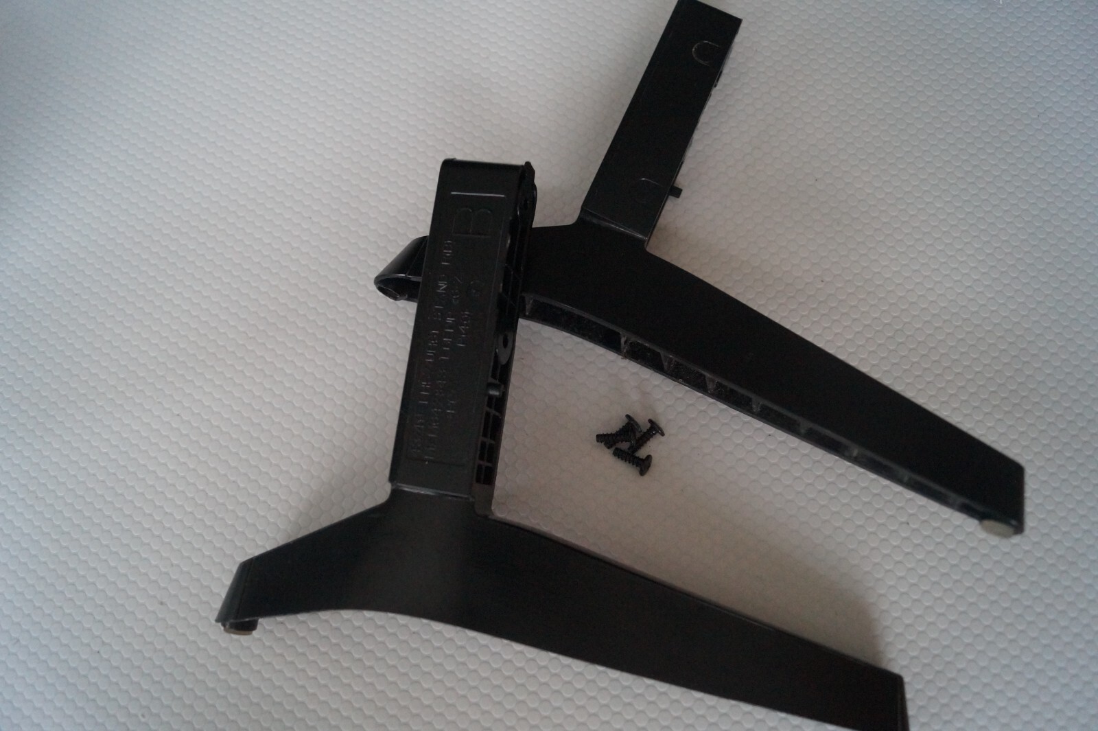TABLETOP STAND LEGS L & R FOR 43″ LG 43UH610V LED TV, GENUINE + SCREWS