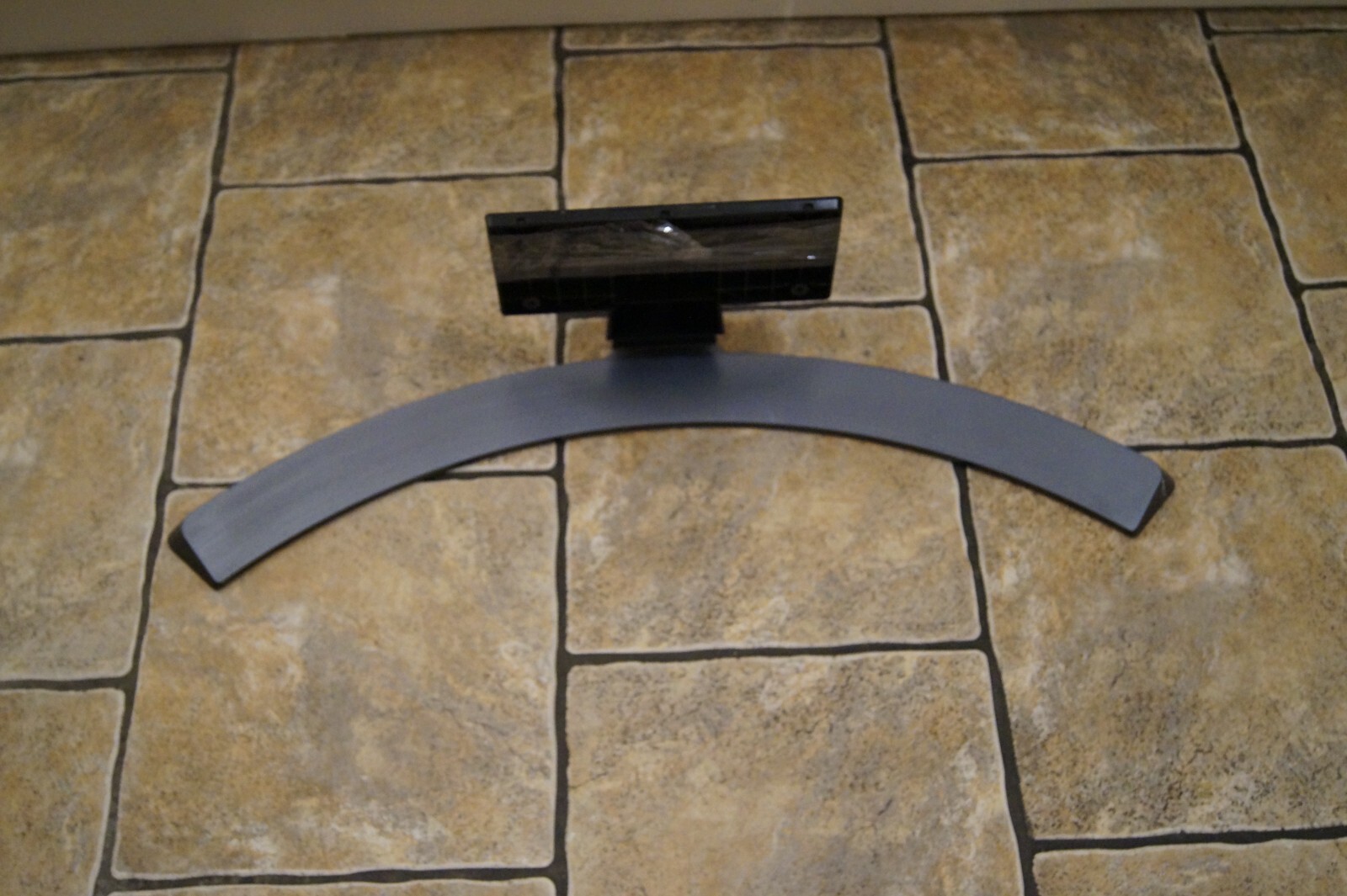 TABLETOP PEDESTAL STAND GENUINE FOR 49″ LG 49UH661V LED TV + SCREWS