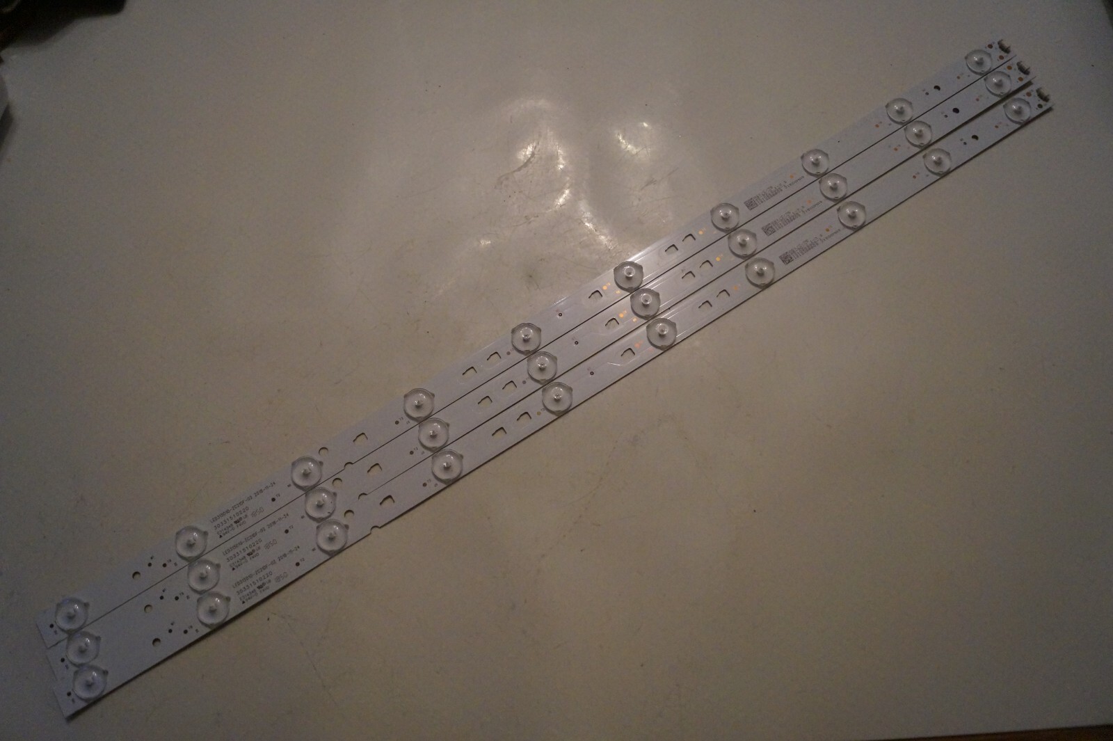 LED STRIPS LT-32C460 BACKLIGHT SET 3x 30331510220 FOR 32″ JVC TV, LSC320AN10-H