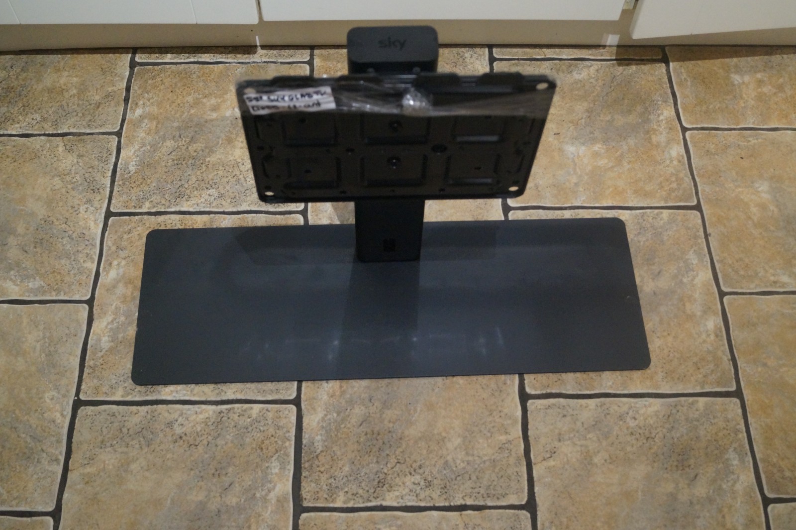 STAND LT055-f2-ant TABLETOP PEDESTAL BASE FOR 55″ SKY GLASS TV GENUINE + SCREWS