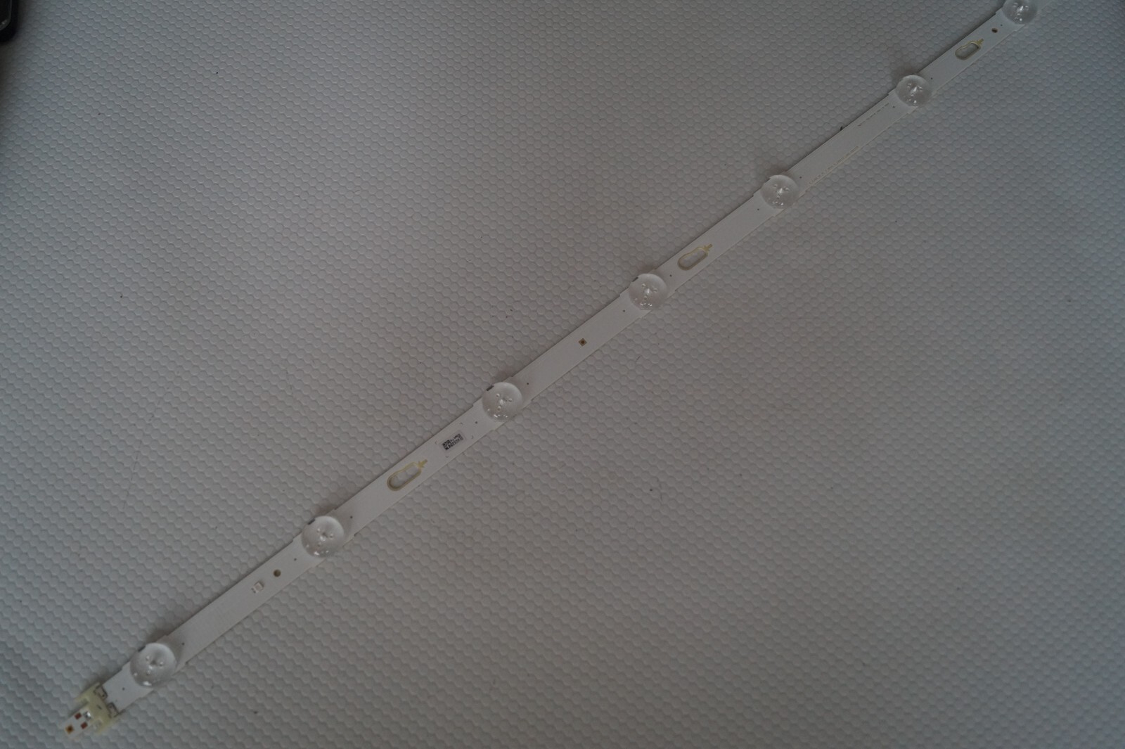 LED BACKLIGHT STRIP LM41-00117P FOR CY-WJ032CGLV1H 32″ SAMSUNG UE32J6300AK TV