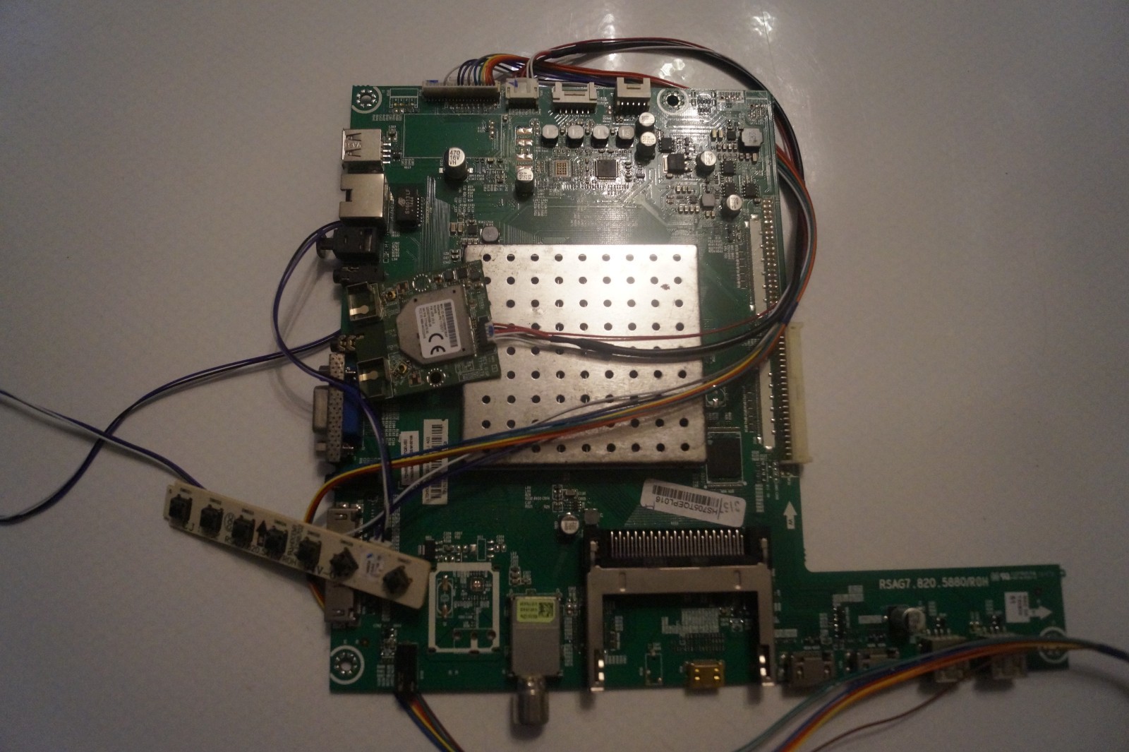 MAIN BOARD RSAG7.820.5880/ROH FOR 50″ HISENSE LTDN50K370WTGEU , HE500HFB67