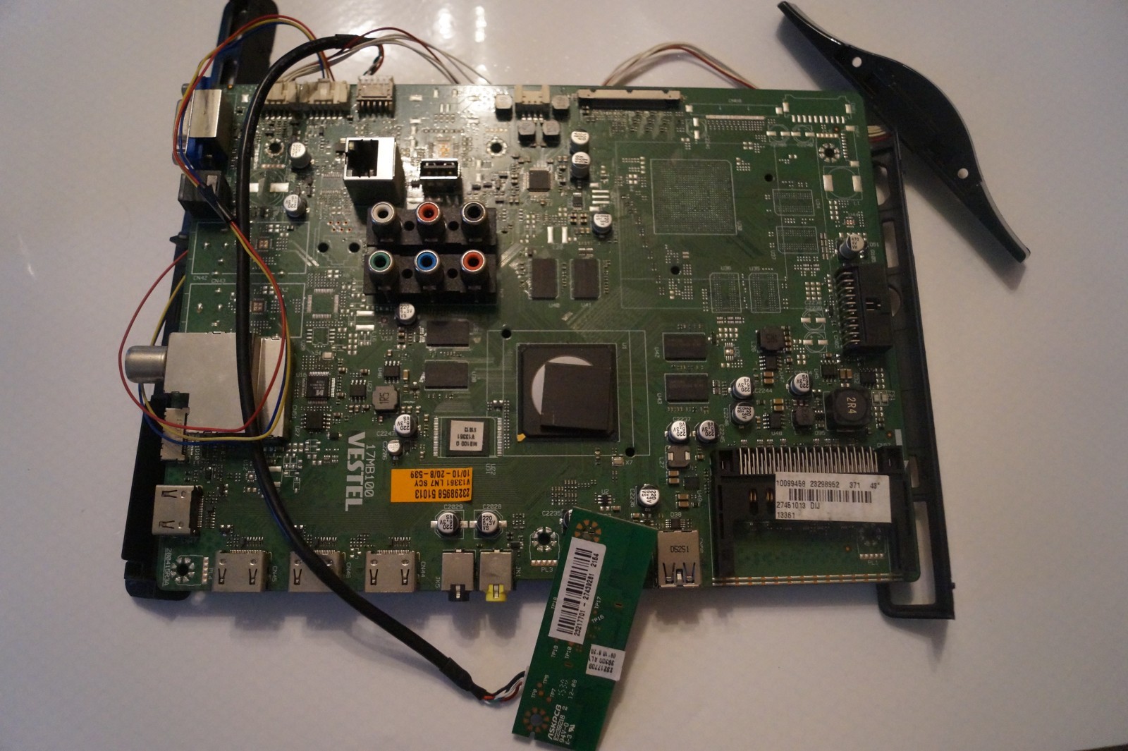 MAIN BOARD 17MB100 23298952 FOR 43″ HITACHI 43HGT69U , VES430QNEL-2D-U01