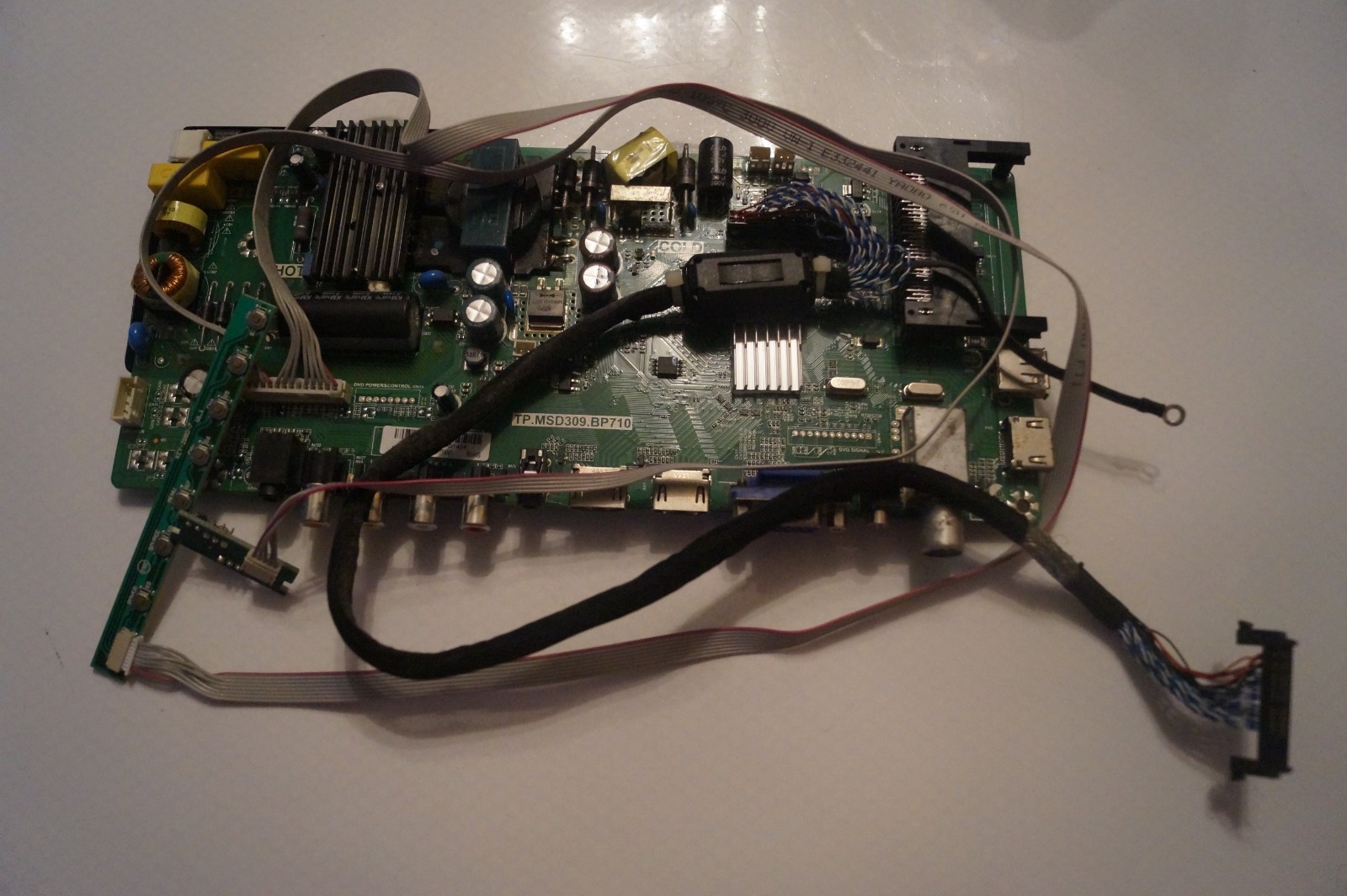 MAIN BOARD TP.MSD309.BP710 FOR 40″ BLAUPUNKT 40/233I TV