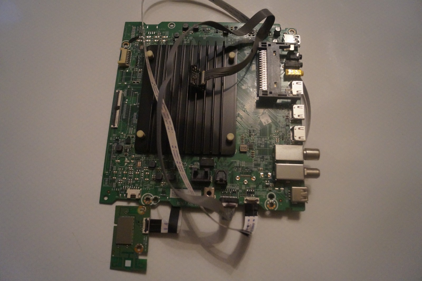 MAIN BOARD RSAG7.820.11592/ROH FOR 43″ HISENSE 43A7GQTUK