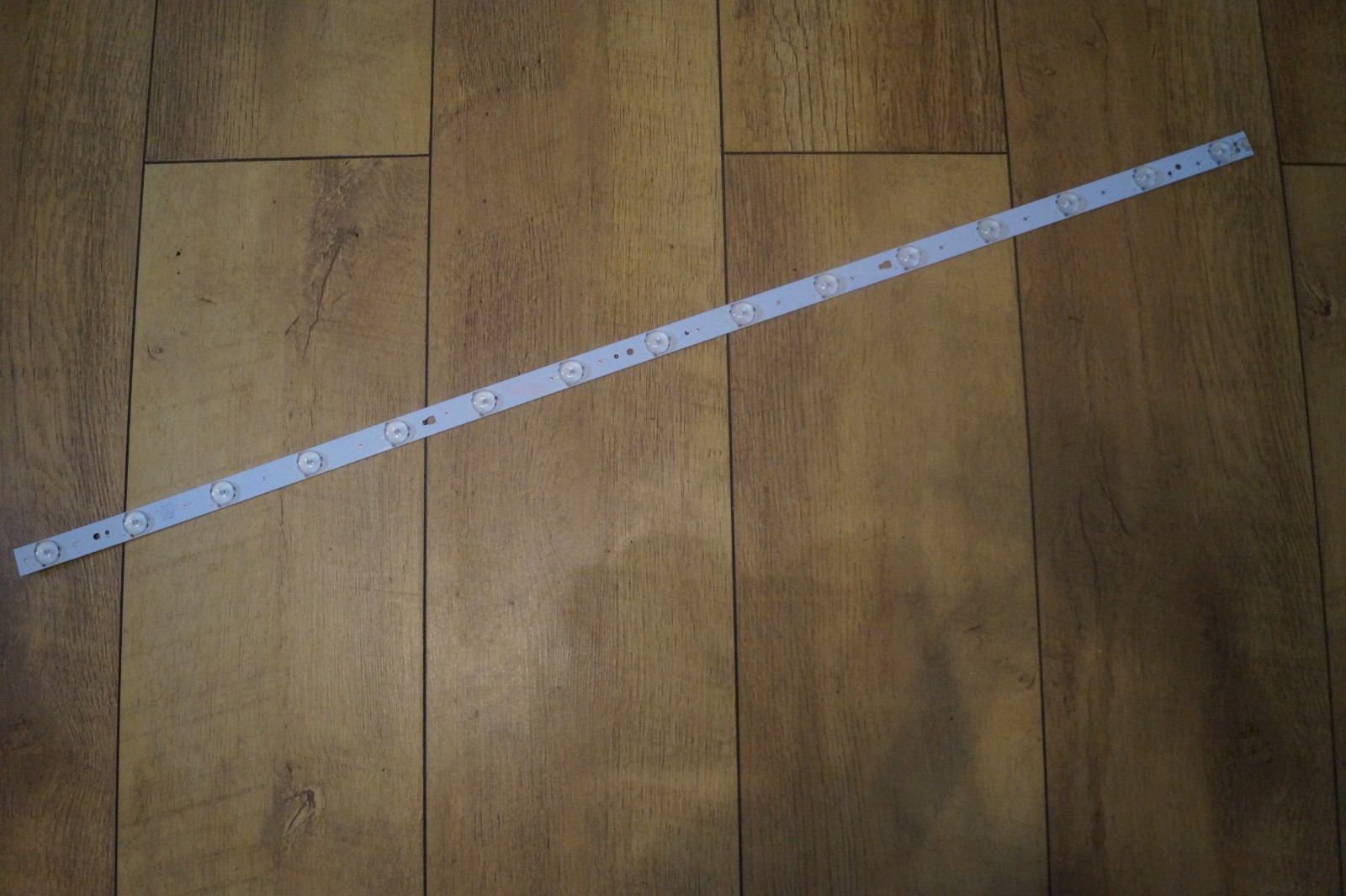 LED BACKLIGHT LT-42C550 STRIP LED42D15-01(A) 3034201520S LT-42C550 V420HJ2-P01