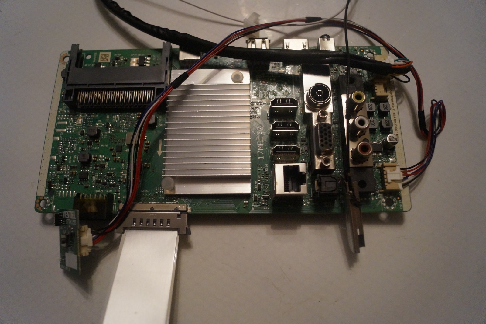 MAIN BOARD 17MB170 23588022 FOR 40″ JVC LT-40CF890 , VES400QNDS-2D-N41