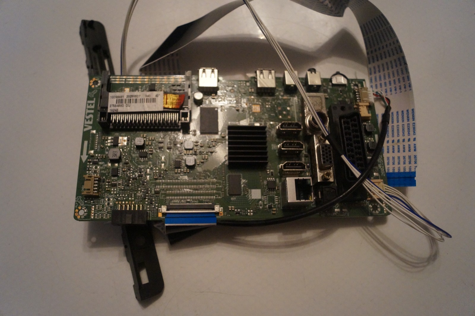 MAIN BOARD 23299607 17MB97 FOR 40″ JVC LT-40C755(A) , VES400UNVS-2D-N03