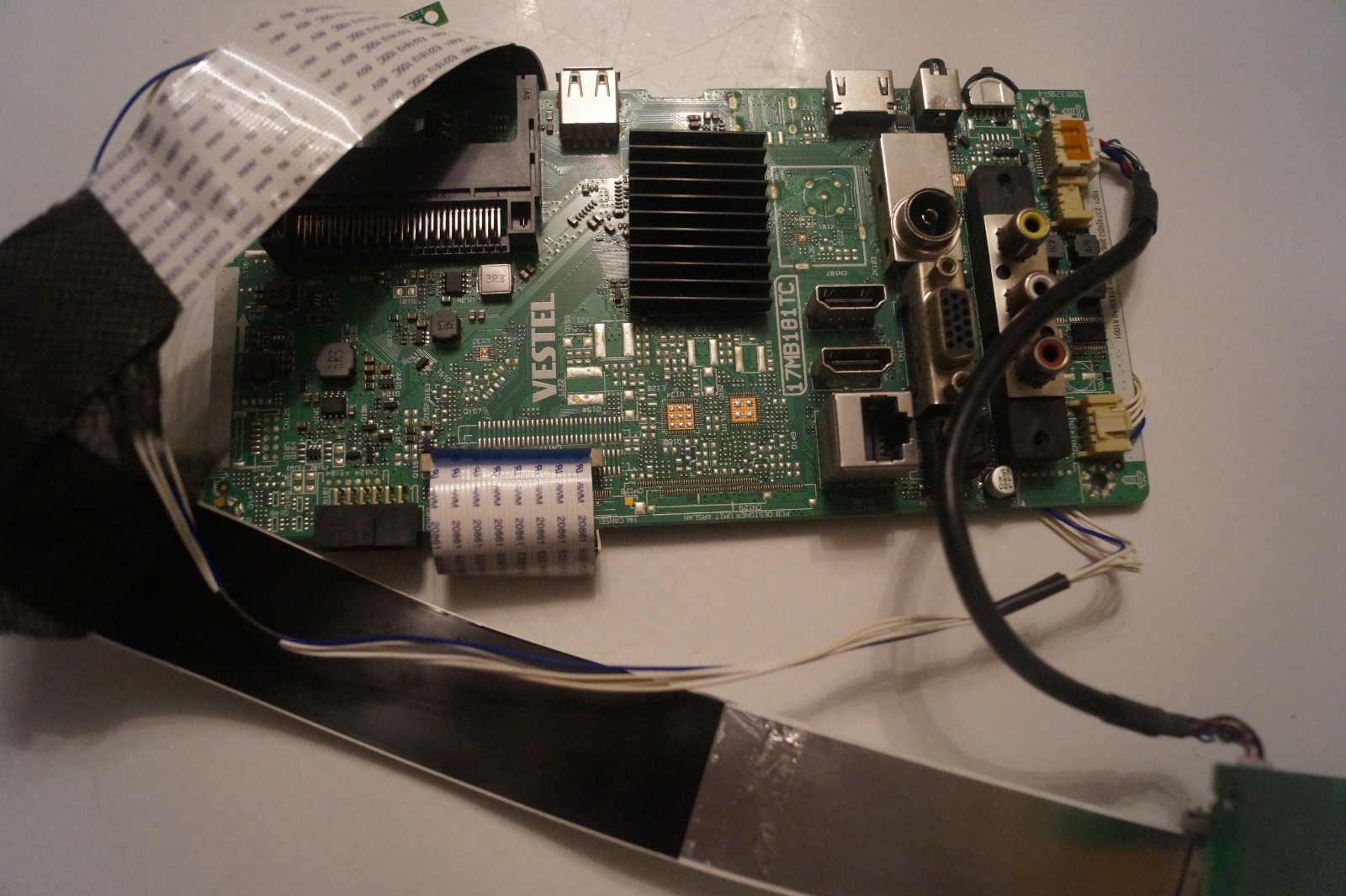 MAIN BOARD 17MB181TC  23746852 FOR 39″ JVC LT-39C3210 , VES385WNDP-2D-N01