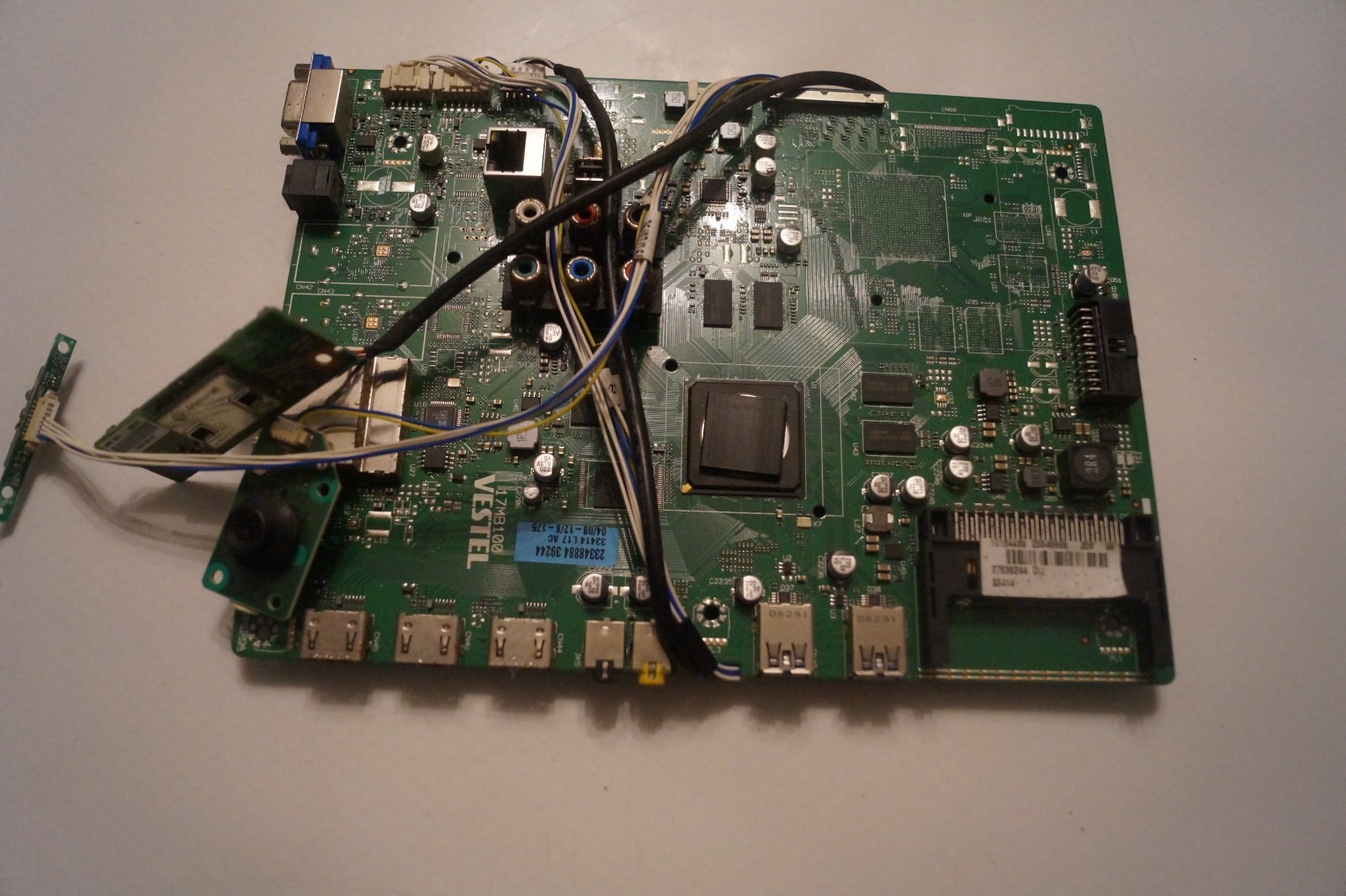 MAIN BOARD 17MB100 23348885 FOR 55″ HITACHI 55HK6T64U , VES550QNDS-2D-N11