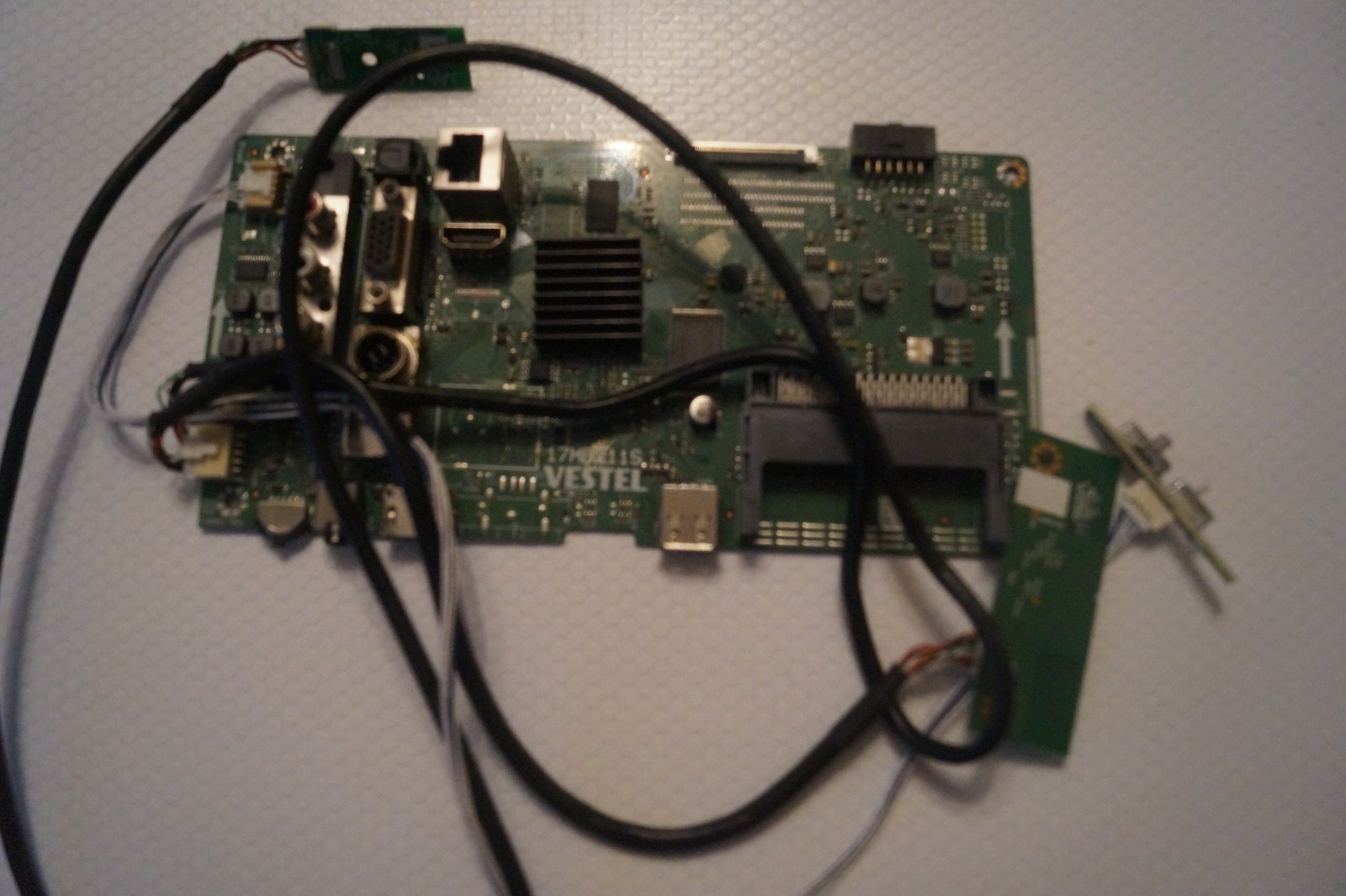 MAIN BOARD 17MB211S 23594569 FOR 49″ POLAROID P49F80118A , VES490UNDL-2D-N11