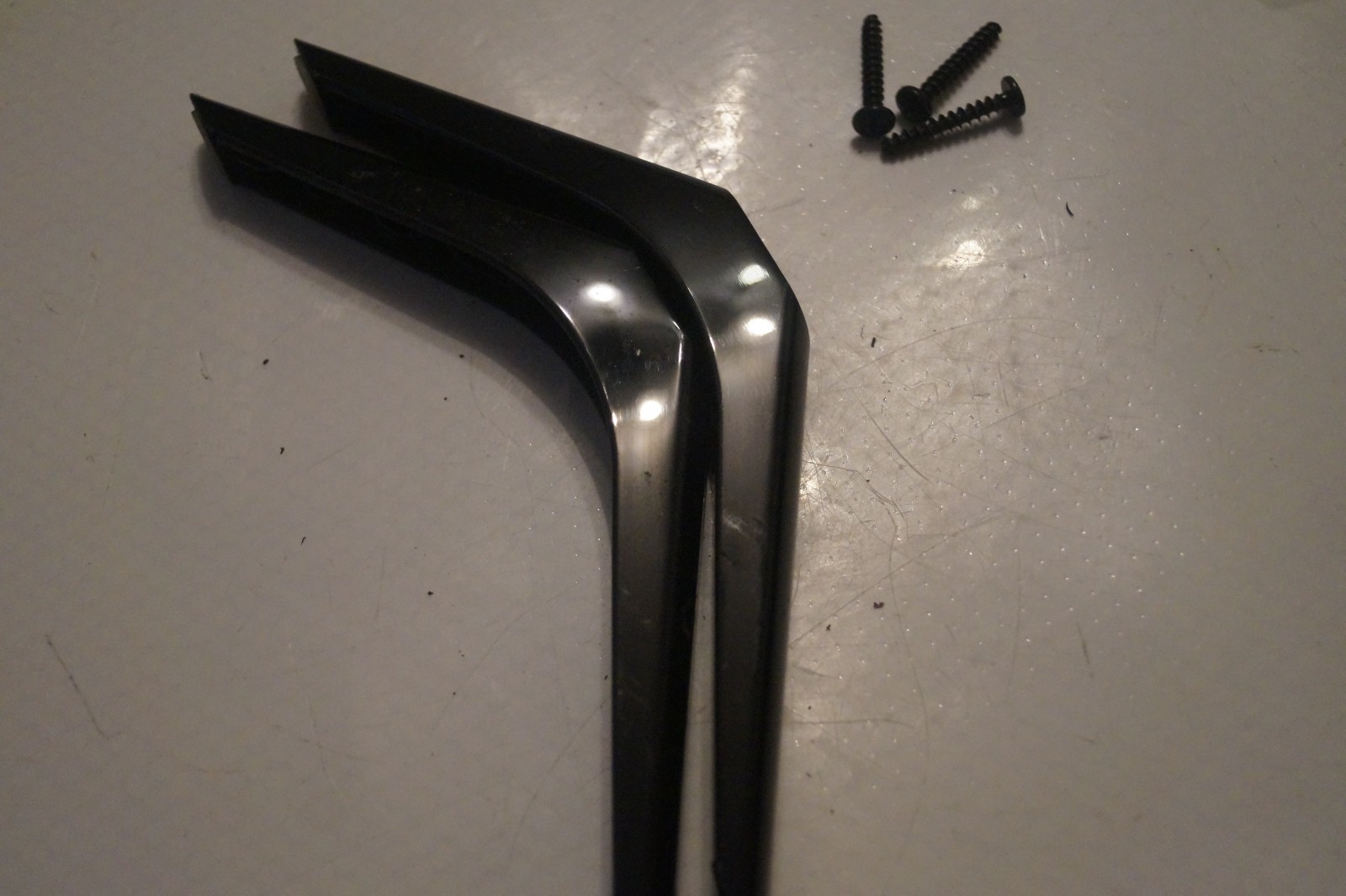 TABLETOP PEDESTAL STAND LEGS L & R FOR 40″ TCL 40ES568