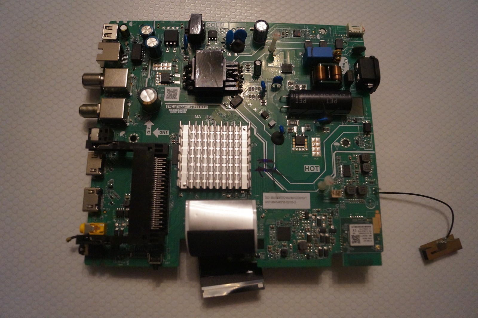 MAIN BOARD TPD.MT9221T.PB771 (T) FOR 32″ TCL 32V5C-UK
