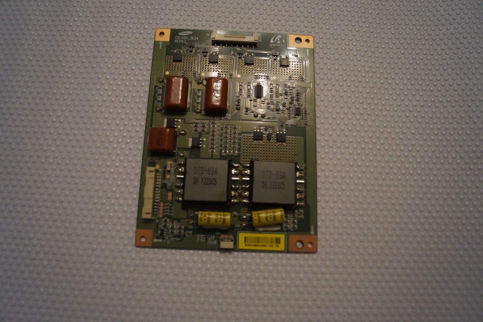 INVERTER BOARD SSL550_3E2A 55″ TECHNIKA LED 55-E272 , LTA550HJ12