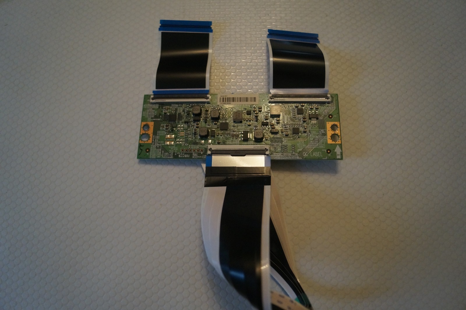 T-CON BOARD RSAG7.820.12360/ROH FOR 65″ HISENSE 65A6NTUK , HD650H1U72-T0L8K7B