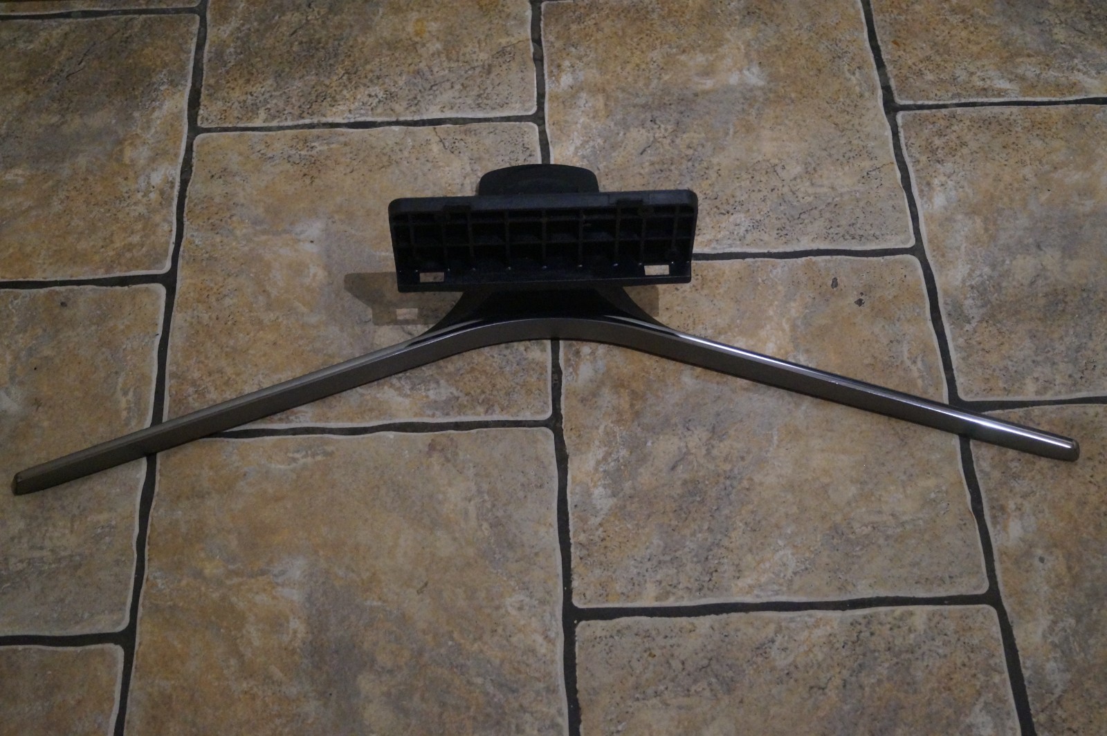 STAND UE55MU6220K TABLETOP PEDESTAL FOR 55″ SAMSUNG TV, GENUINE WITH SCREWS